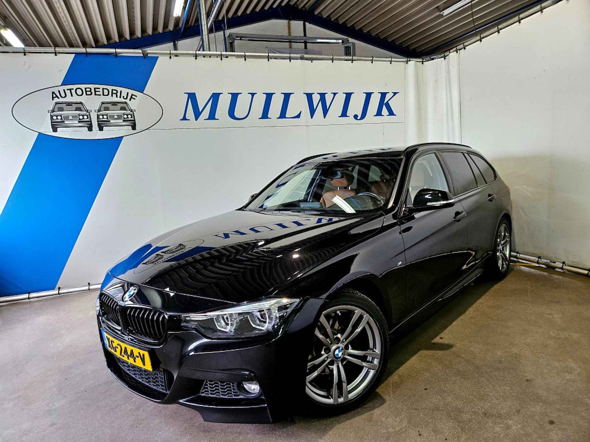 BMW 3-serie Touring 318i M Sport Edition Shadow Executive / Virtual / Leder - 3/46