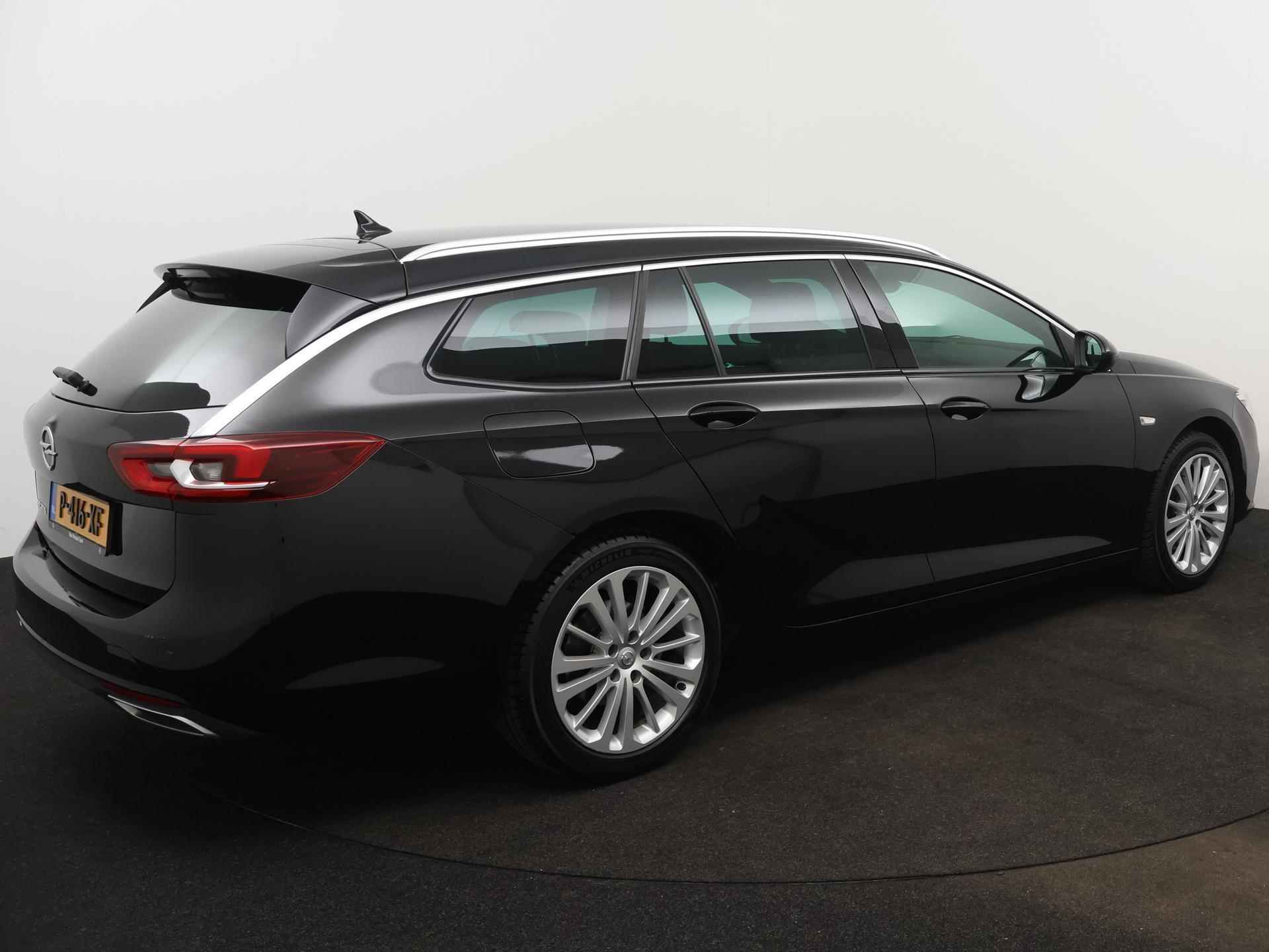 Opel Insignia Sports Tourer 2.0 CDTI Innovation | 170pk | Automaat | Trekhaak | 18" Lichtmetalen Velgen | Navigatie | Camera | 97.000km! | - 4/18