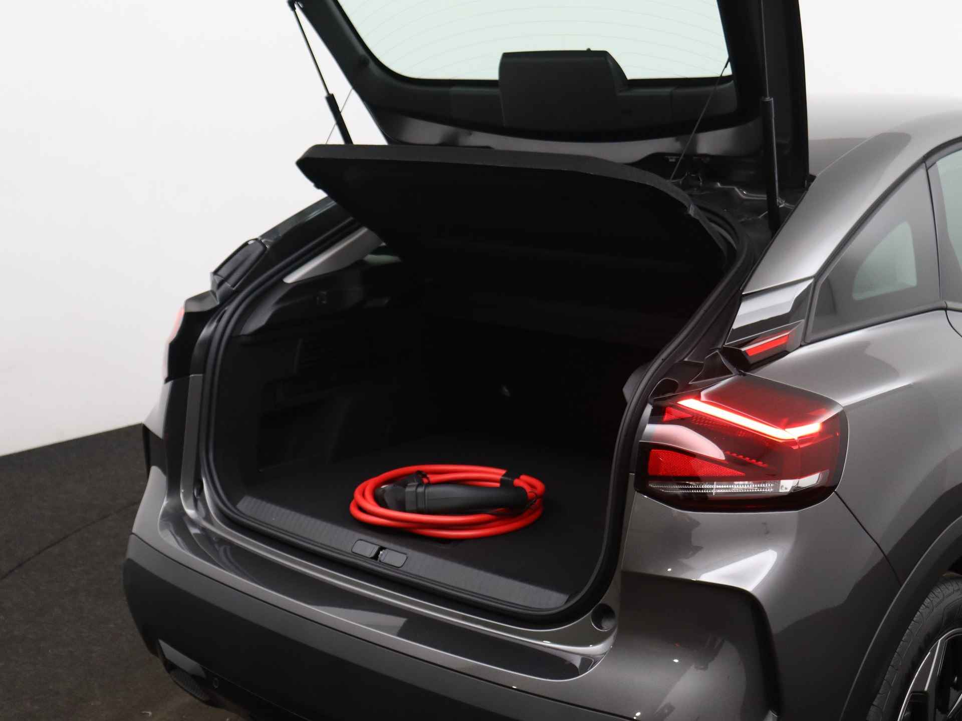 Citroën Ë-C4 You 50 kWh | Rijklaar | Apple Carplay | Comfort Seats | - 13/26