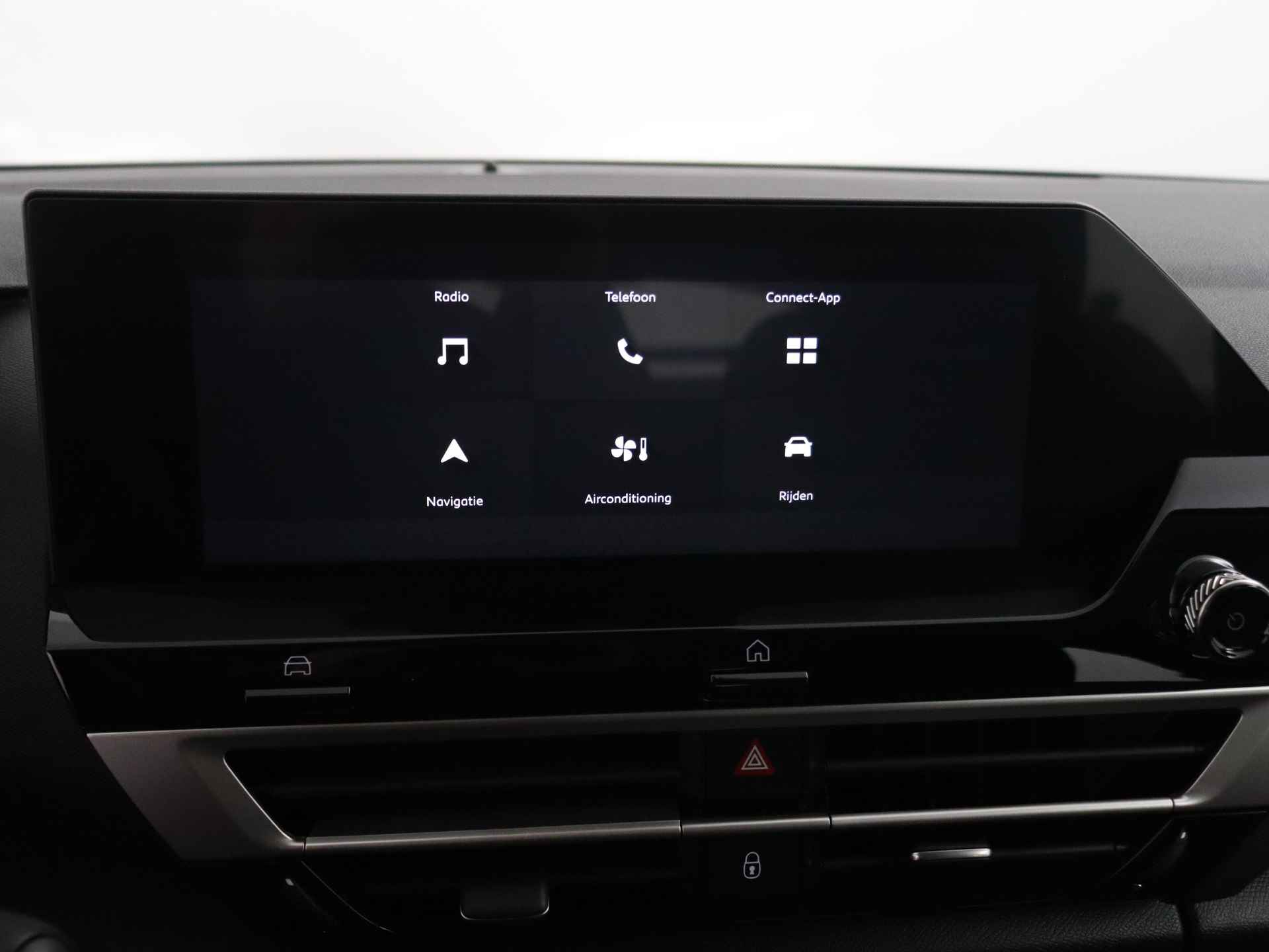 Citroën Ë-C4 You 50 kWh | Rijklaar | Apple Carplay | Comfort Seats | - 17/26