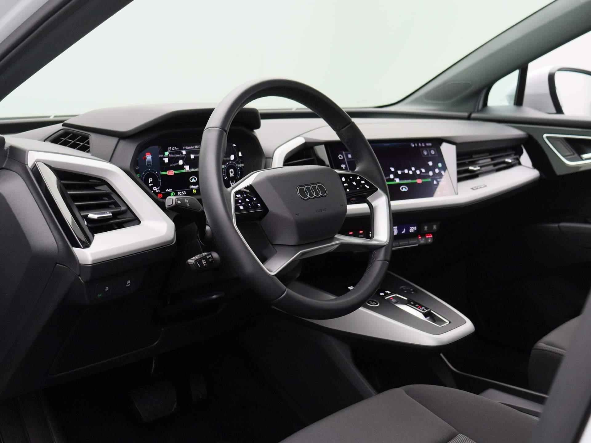 Audi Q4 e-tron 40 edition 82kWh 204 PK | Automaat | Navigatie | Camera | Panoramadak | Adaptive Cruise Control | Climate Control | Stoelverwarming | Parkeersensoren | Virtual Cockpit | LED | Lichtmetalen velgen | - 35/43