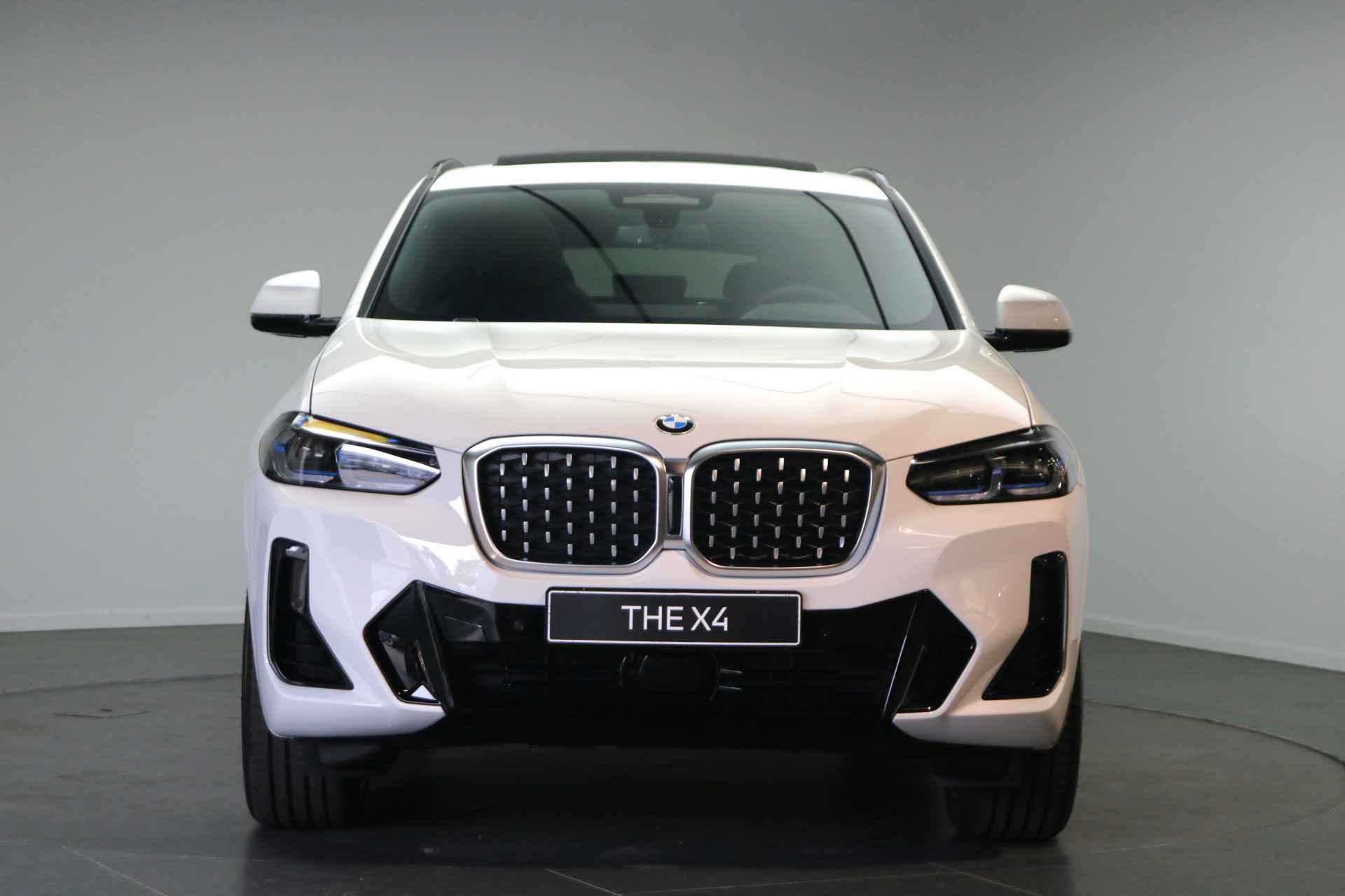 BMW X4 xDrive30i High Executive M Sport Automaat / Panoramadak / Laserlight / M Sportstoelen / Driving Assistant Professional / Head-Up / Harman Kardon / Parking Assistant - 6/24