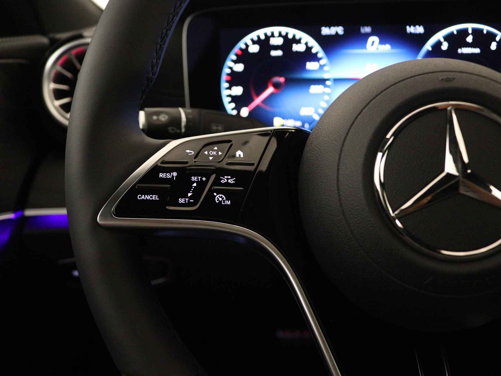 Mercedes-Benz CLS-Klasse 450 4MATIC AMG Line | Smartphone-integratie | Premium Plus Pakket | Memorypakket | Rijassistentiepakket plus | Burmester® surround sound system | Parkeerpakket met 360°-camera | - 20/35