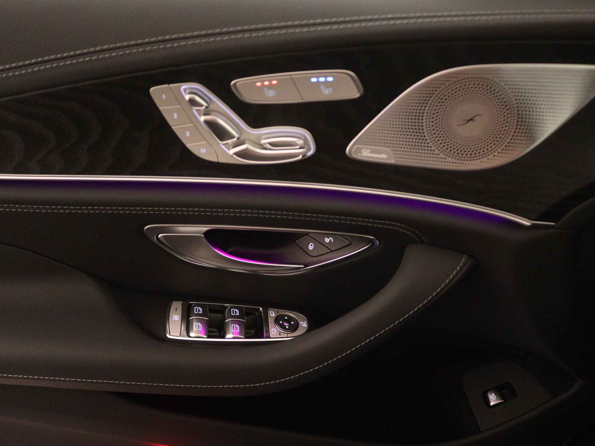 Mercedes-Benz CLS-Klasse 450 4MATIC AMG Line | Smartphone-integratie | Premium Plus Pakket | Memorypakket | Rijassistentiepakket plus | Burmester® surround sound system | Parkeerpakket met 360°-camera | - 27/35