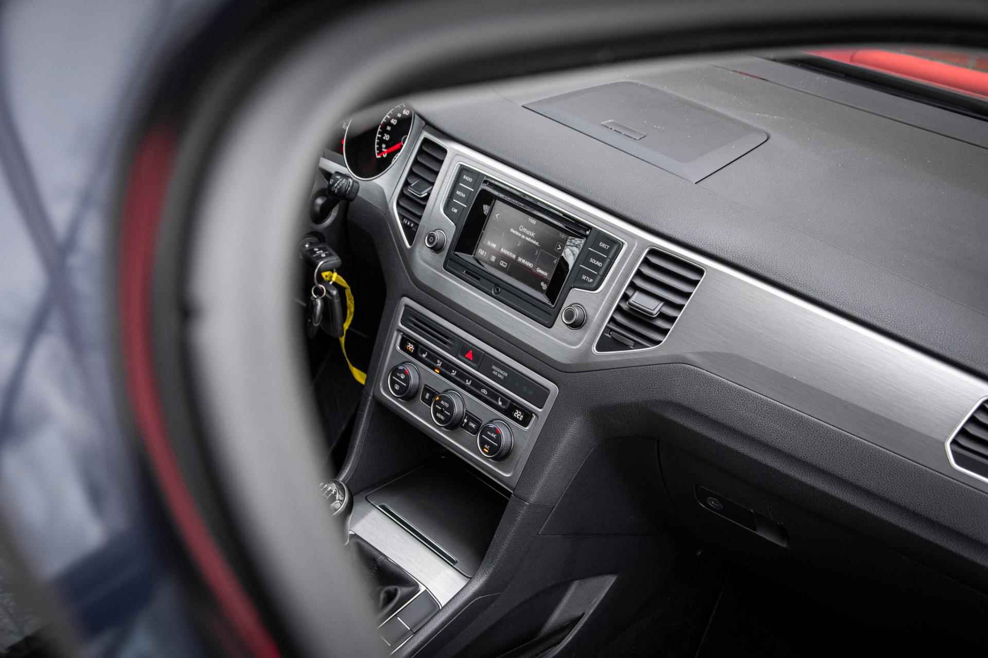 Volkswagen Golf Sportsvan 1,4 BlueMotion Technology | Stoel verwarming | Parkeerhulp | Airco | Multifunctie stuurwiel | - 18/50