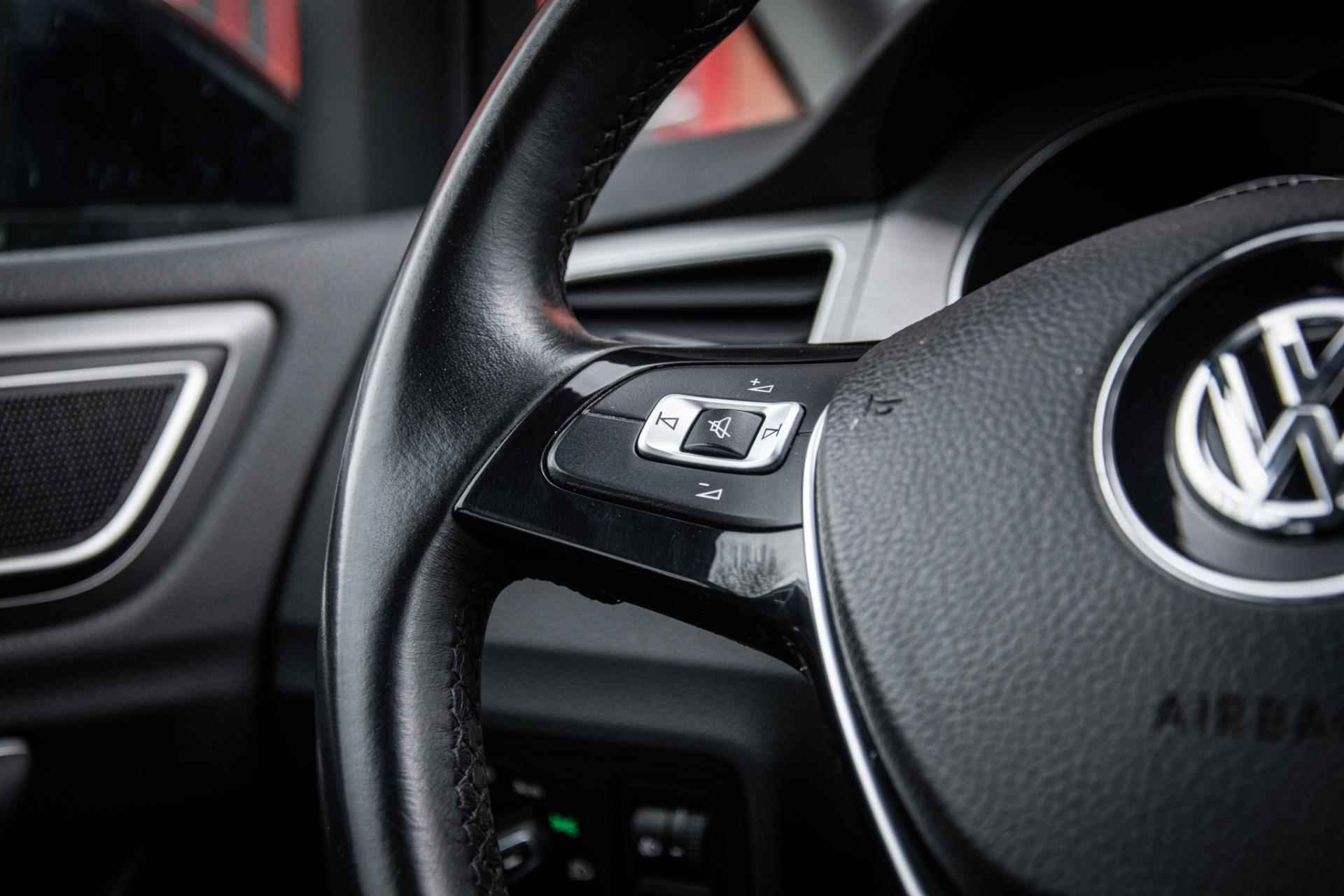 Volkswagen Golf Sportsvan 1,4 BlueMotion Technology | Stoel verwarming | Parkeerhulp | Airco | Multifunctie stuurwiel | - 23/50