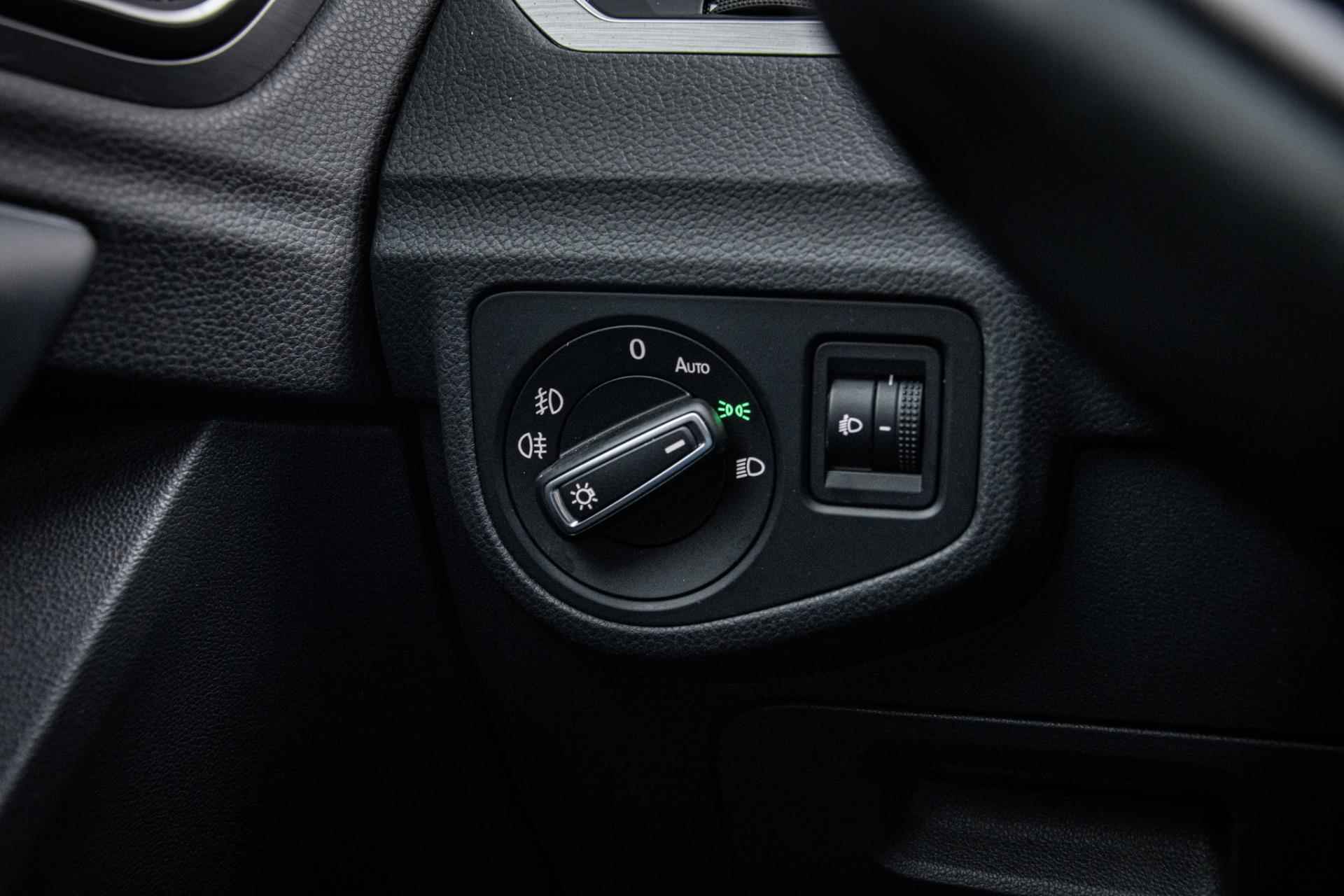 Volkswagen Golf Sportsvan 1,4 BlueMotion Technology | Stoel verwarming | Parkeerhulp | Airco | Multifunctie stuurwiel | - 32/50