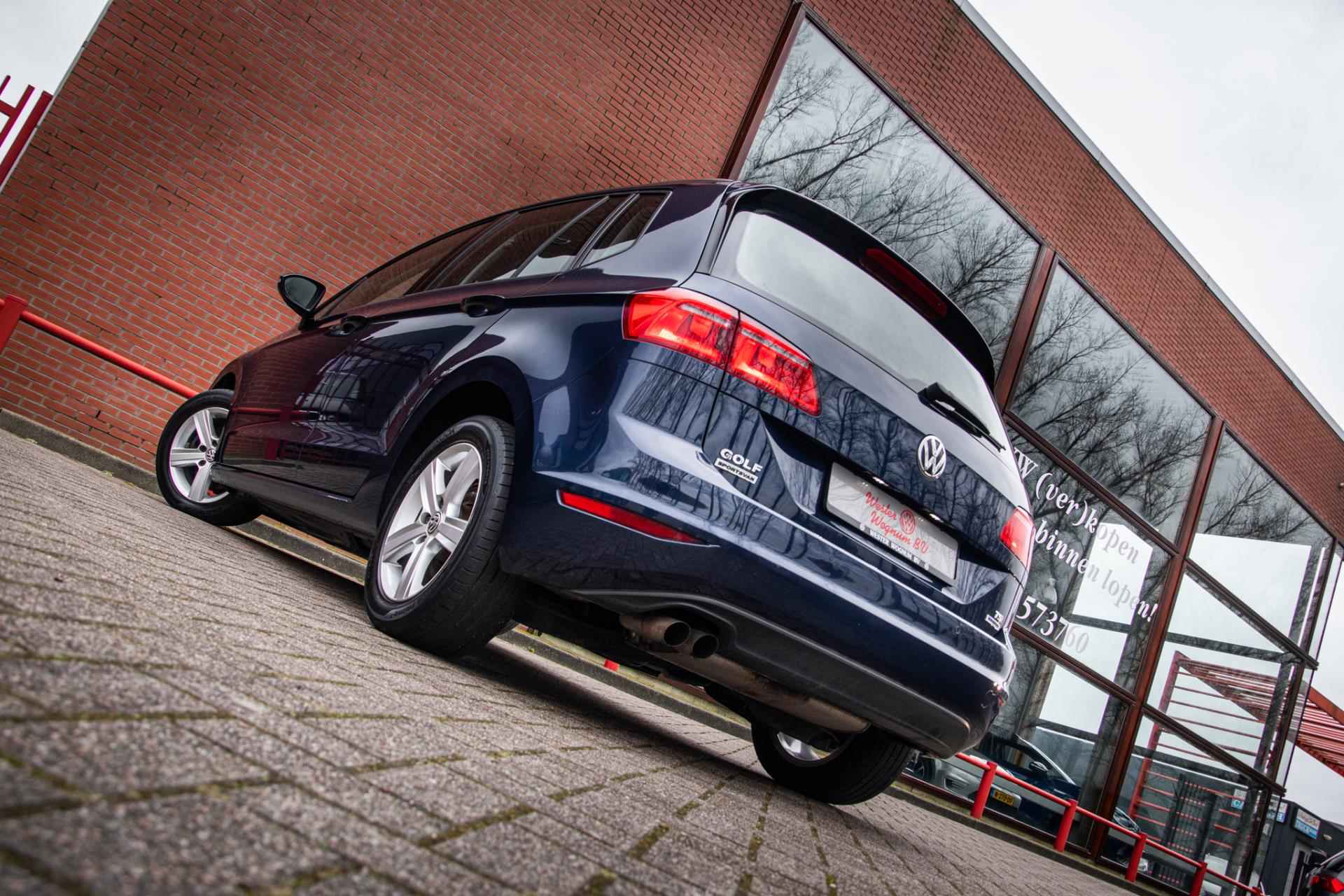 Volkswagen Golf Sportsvan 1,4 BlueMotion Technology | Stoel verwarming | Parkeerhulp | Airco | Multifunctie stuurwiel | - 9/50