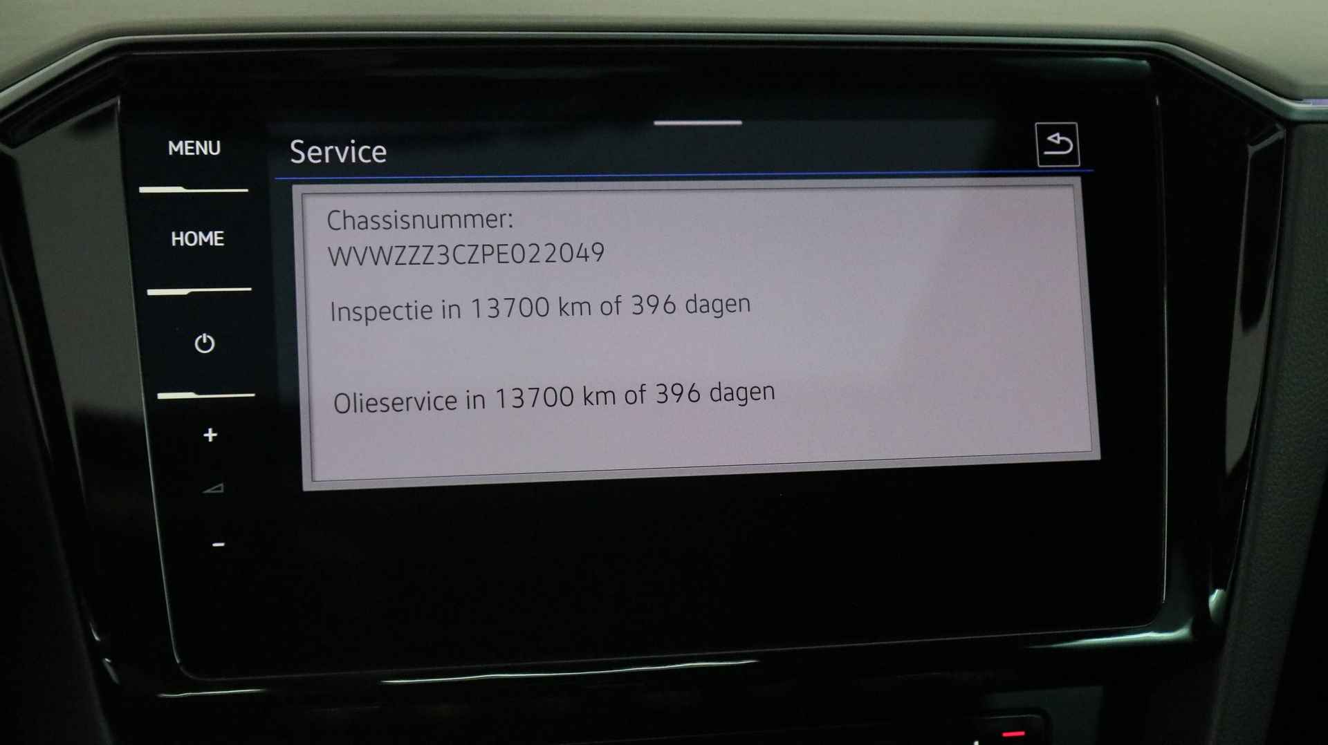 Volkswagen Passat Variant 1.5 TSI 150pk R-Line Business DSG / Panoramadak / Camera / Head-up Display - 31/39