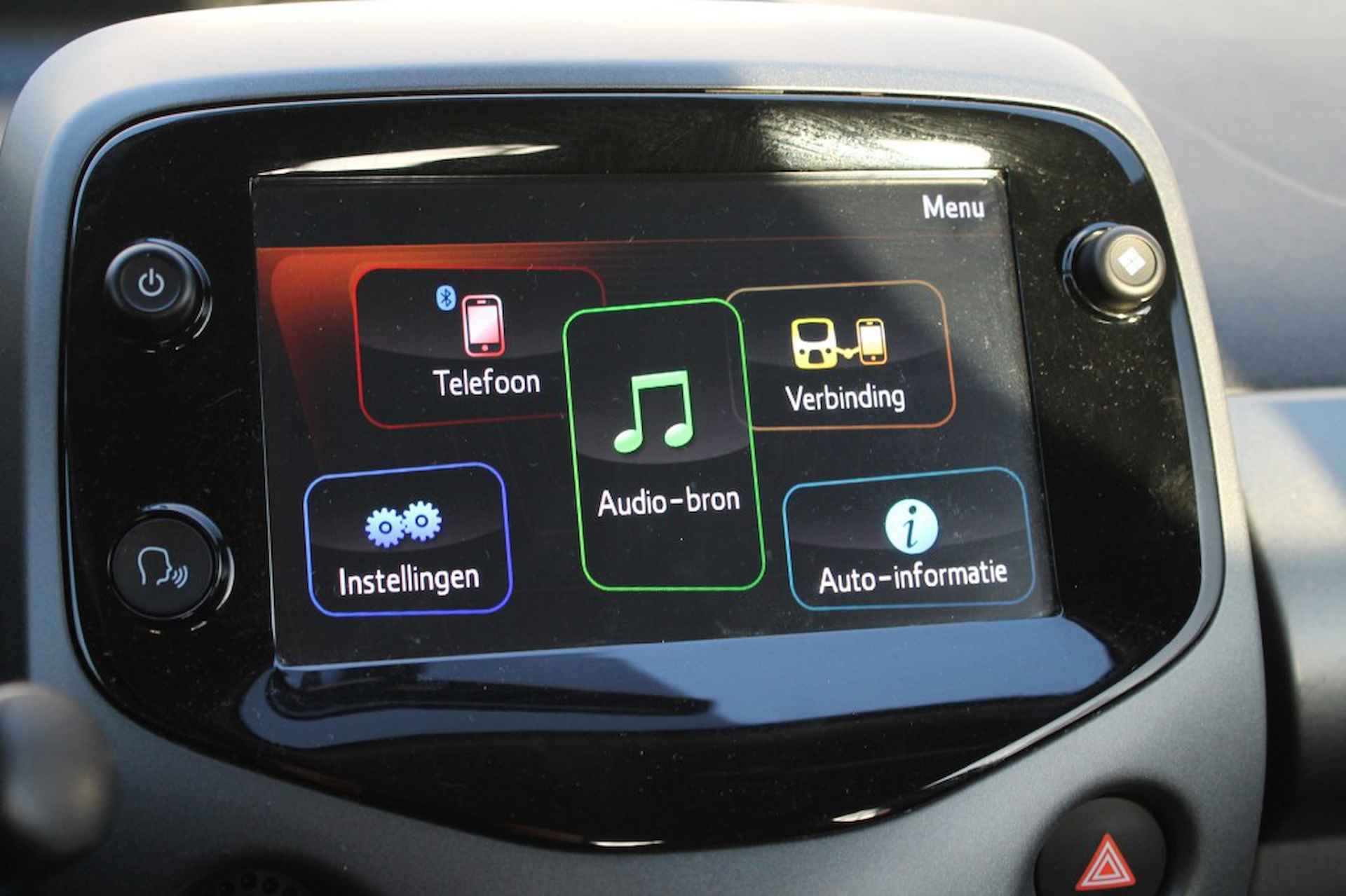 TOYOTA Aygo 1.0 VVT-i X-Play - ParkeerCamera - Airco - Apple/Android Carplay - 20/21