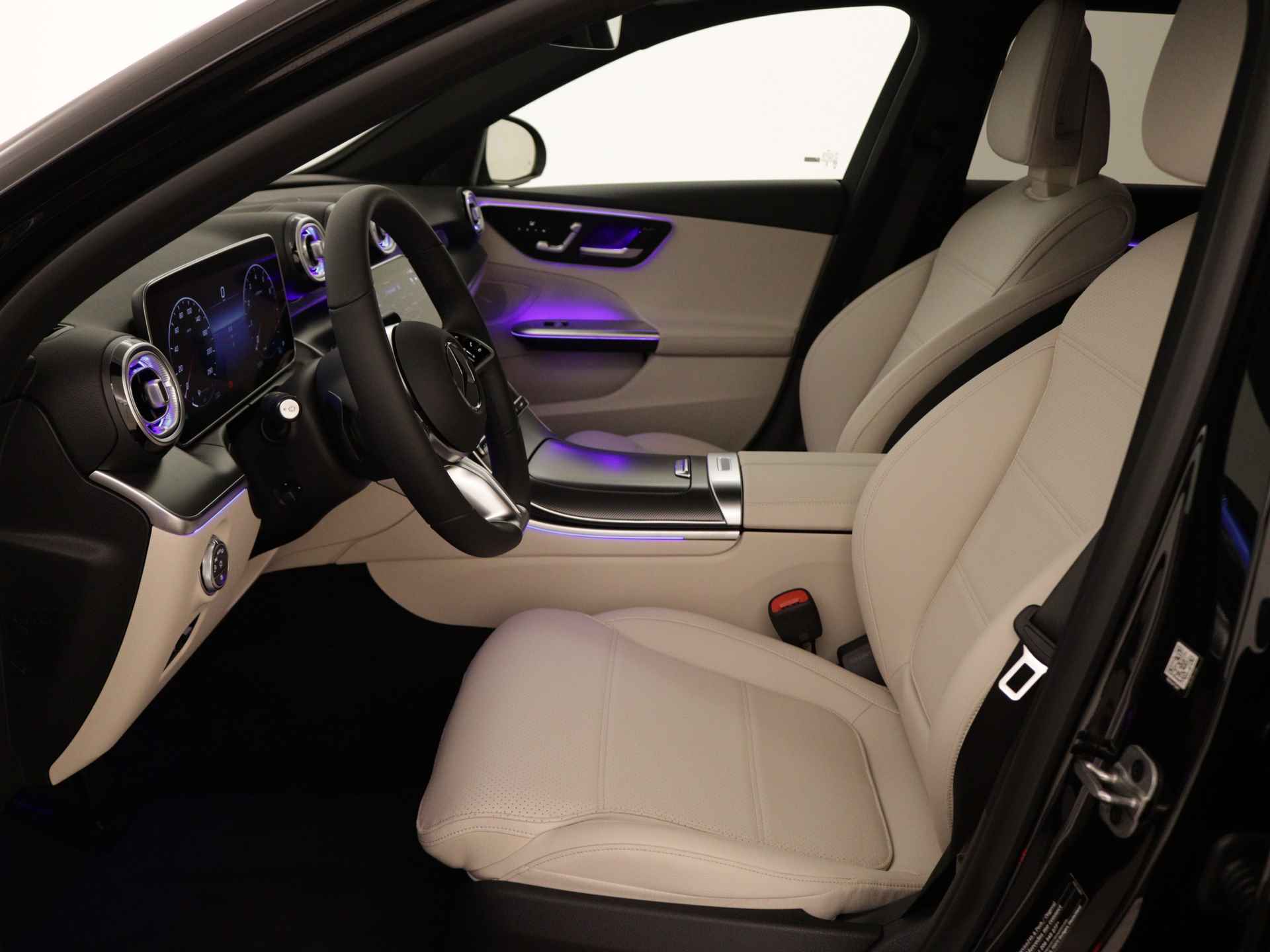 Mercedes-Benz C-Klasse Estate 180 Luxury Line | Trekhaak | USB-pakket | Parkeerpakket met achteruitrijcamera | Dodehoekassistent | Memorypakket | Interieurverlichtingspakket | EASY PACK achterklep | MBUX navigatie Premium | - 15/36
