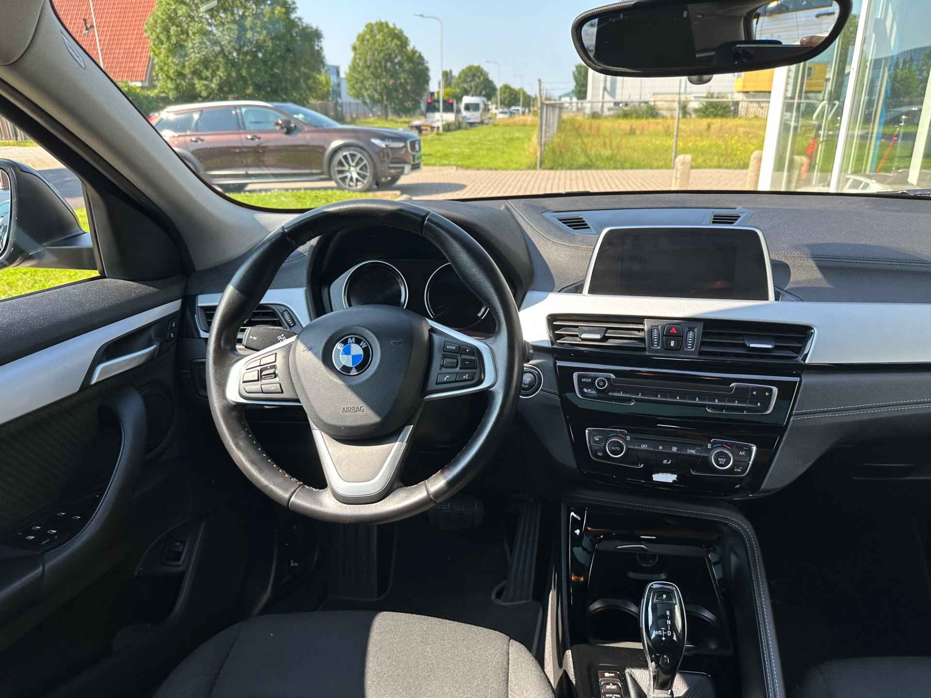 BMW X2 sDrive18i Executive Schuifdak - 15/28