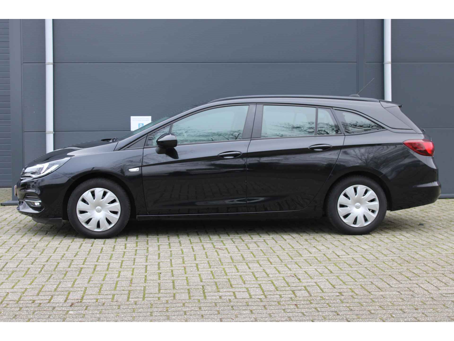 Opel Astra Sports Tourer 1.2 Turbo 130pk Business Edition - 2/27