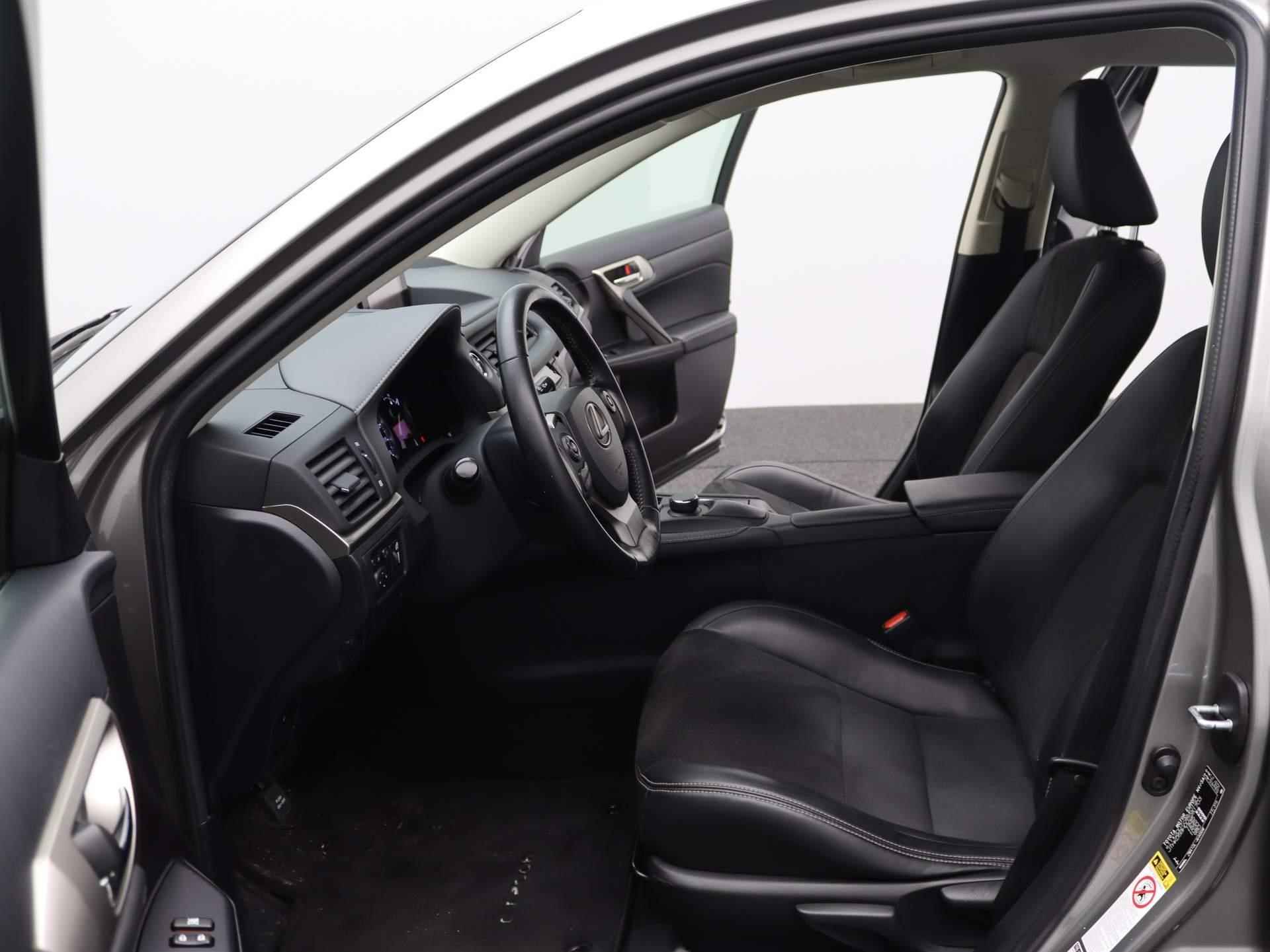 Lexus CT 200h Sport Edition Automaat | Airco | Navigatie | Achteruitrijcamera | Cruise Control | lederen bekleding | - 11/47
