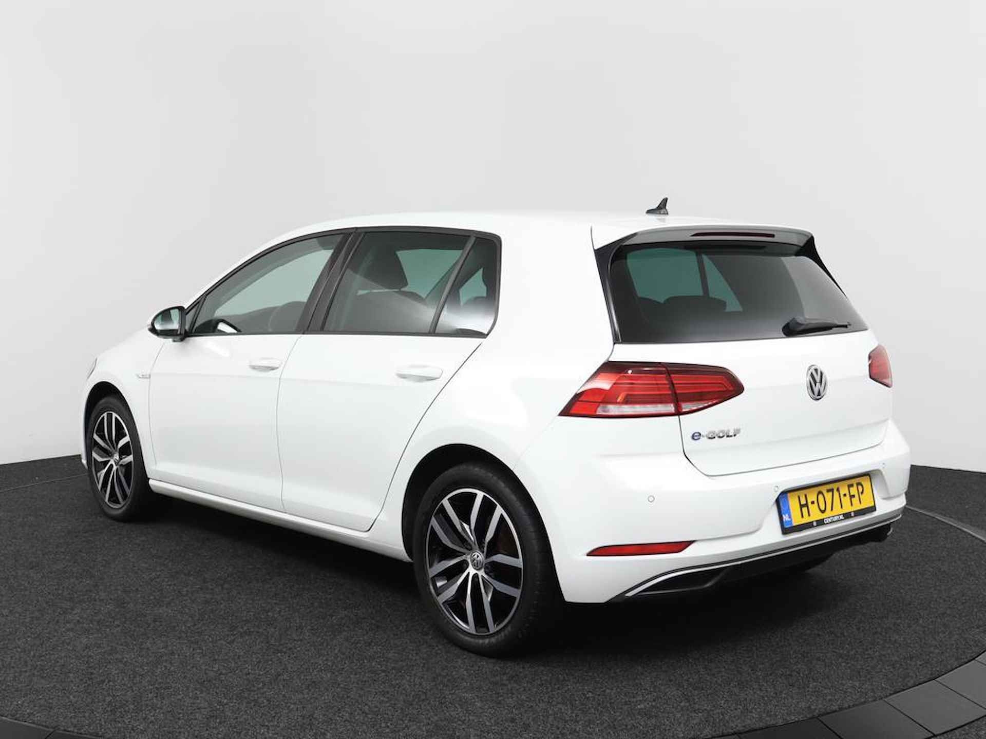 Volkswagen e-Golf E-DITION - 10/42