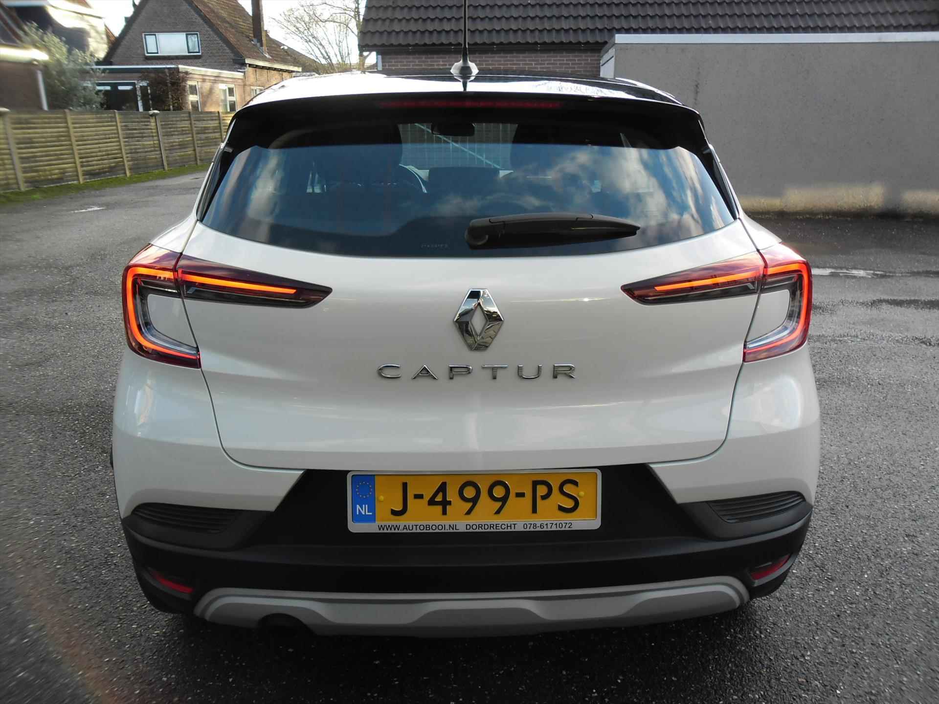 Renault Captur TCE 101PK ZEN NIEUW MODEL NAV AIRCO 48850 KM RIJKLAARPRIJS - 15/17