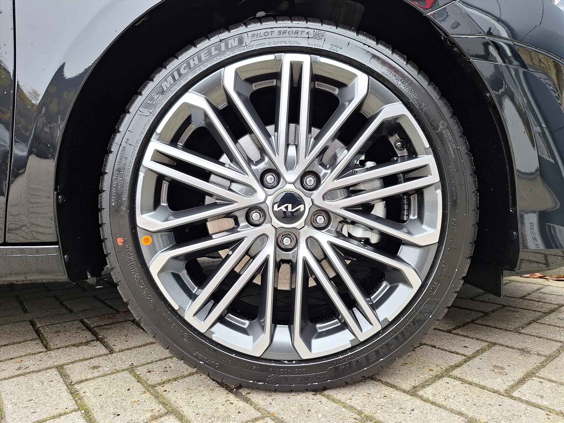 Kia Ceed Sw GT-PlusLine 1.5 T-GDi DCT7 | Panoramadak | Stoel/Stuurverwarming | 18 inch GT-line velgen | JBL Premium Audio | Direct leverbaar | - 34/45