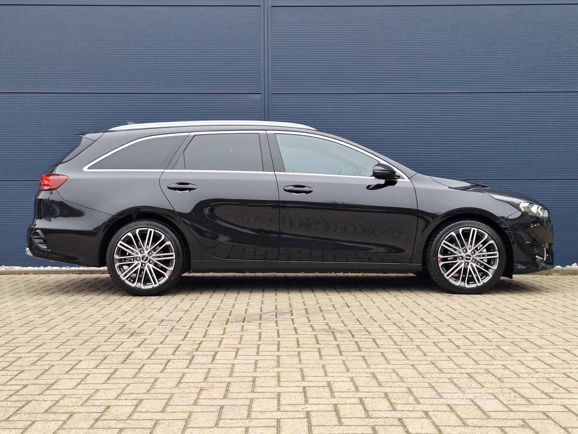 Kia Ceed Sw GT-PlusLine 1.5 T-GDi DCT7 | Panoramadak | Stoel/Stuurverwarming | 18 inch GT-line velgen | JBL Premium Audio | Direct leverbaar | - 35/45