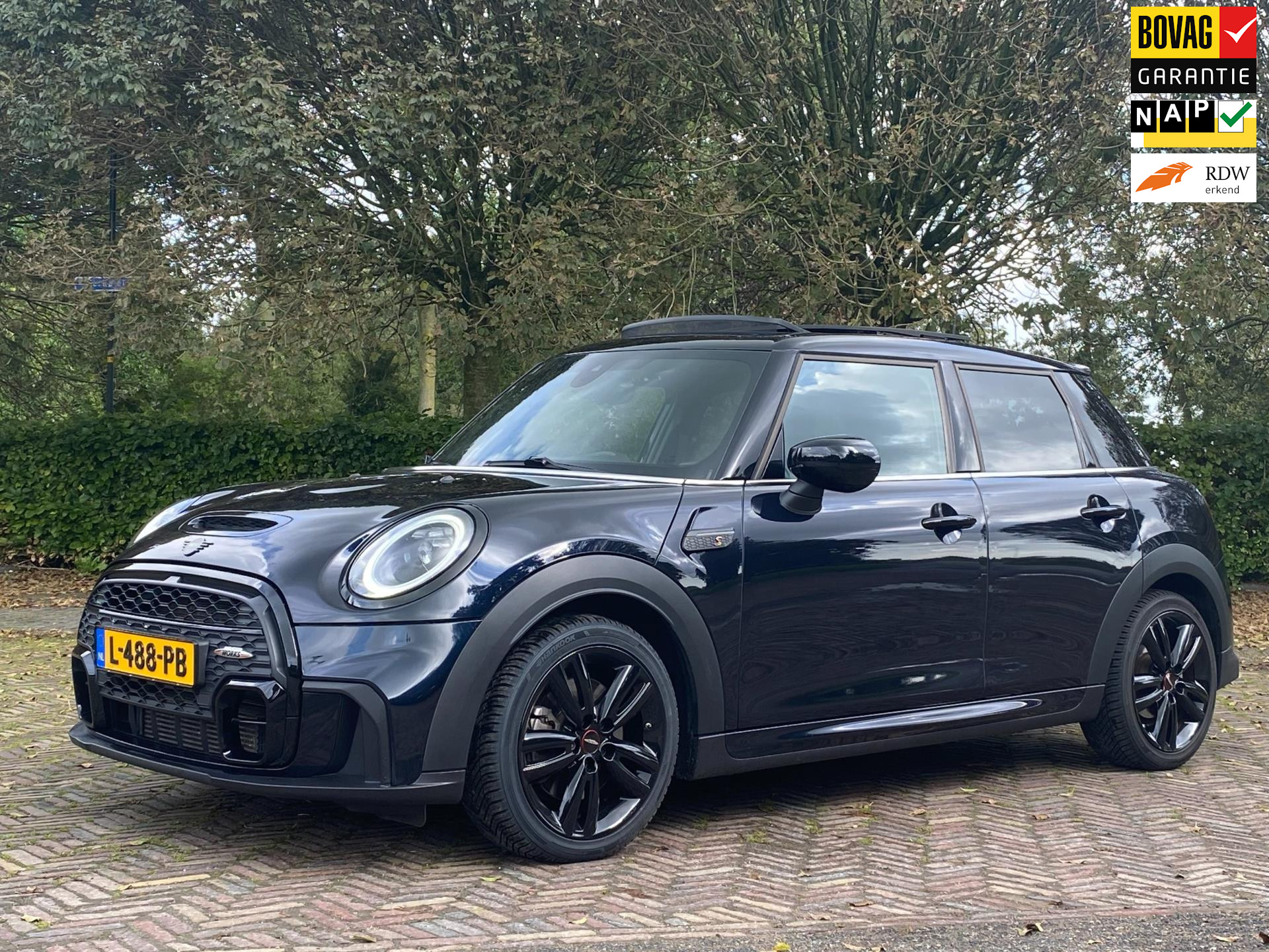 MINI 2.0 Cooper S John Cooper Works | Harman Kardon | Panoramadak | NL-Auto | NAP | BOVAG Garantie