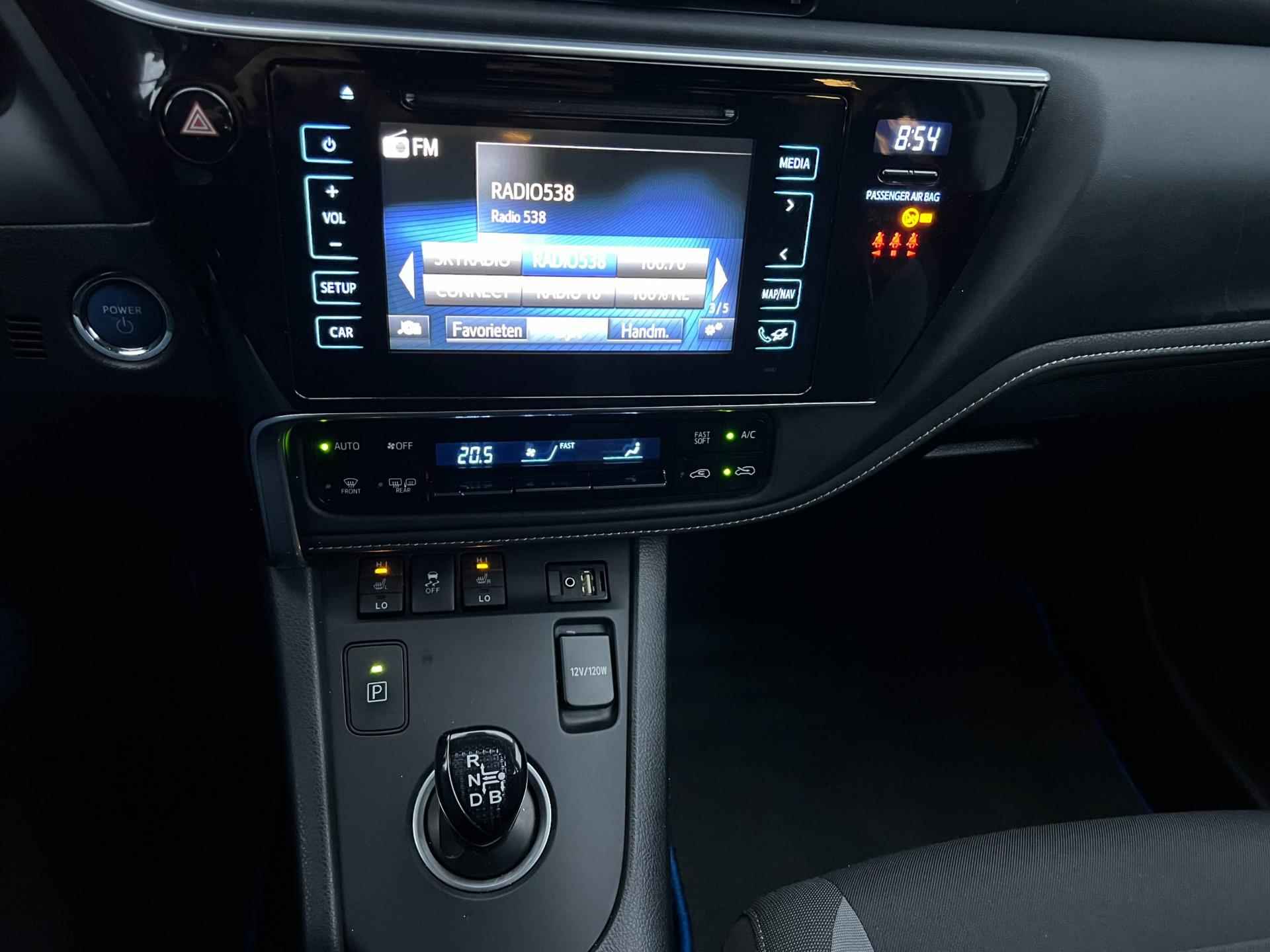Toyota Auris Touring Sports 1.8 Hybrid Edition"S", Navigatie, lm velgen, etc. - 11/22