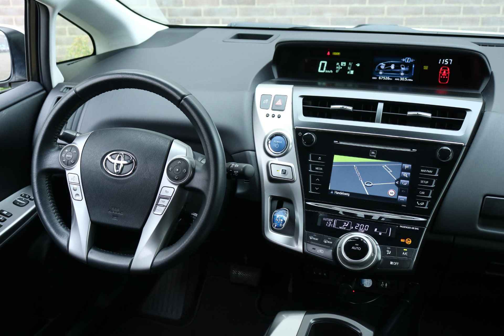 Toyota Prius + 1.8 Business Plus, Trekhaak, Pano-dak, Leer, Navi , DAB Radio, Adaptieve cruise control - 30/55