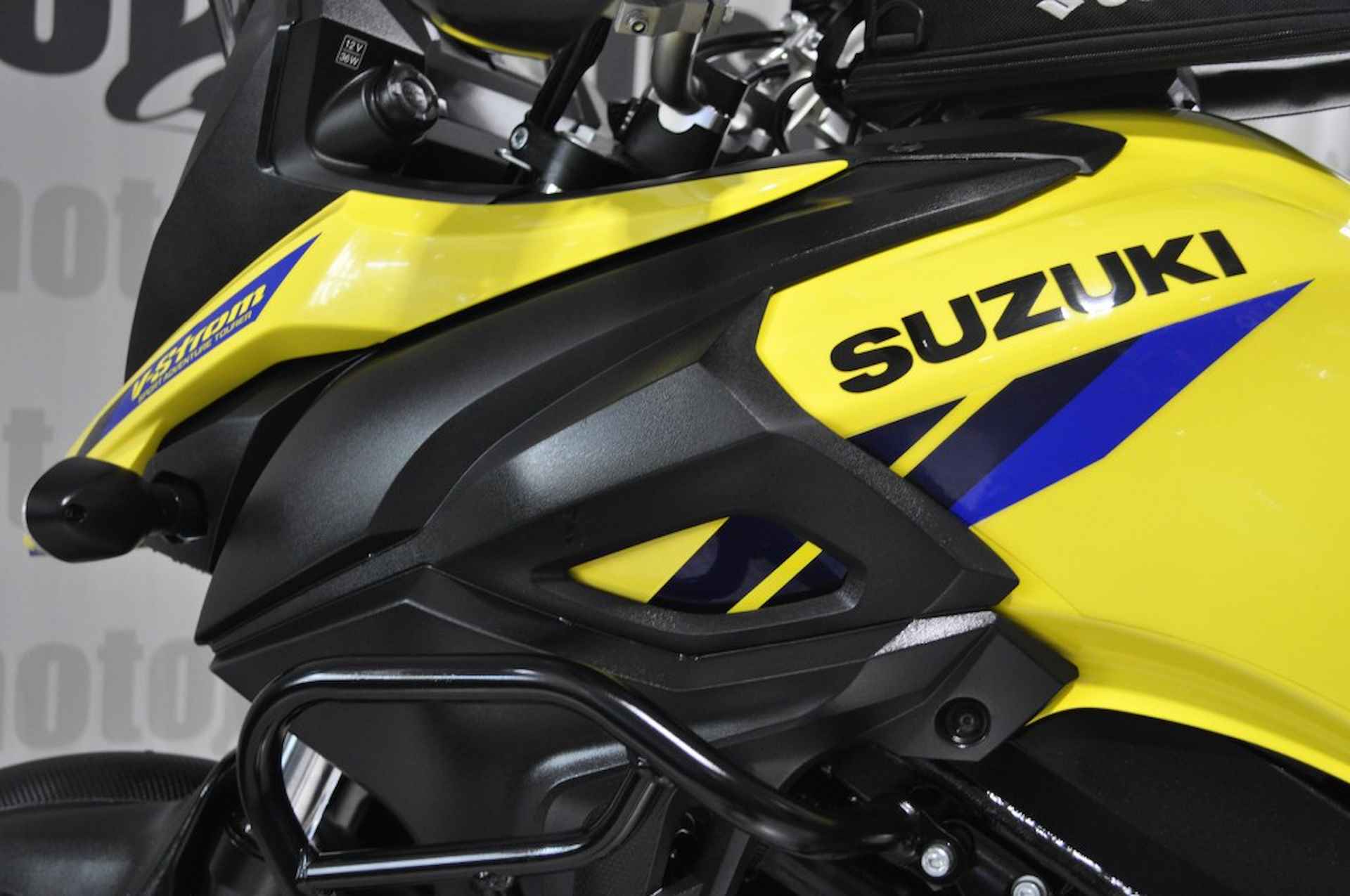 SUZUKI Dl 650 Xt   Abs V-STROM BLACK RHINO - 22/24