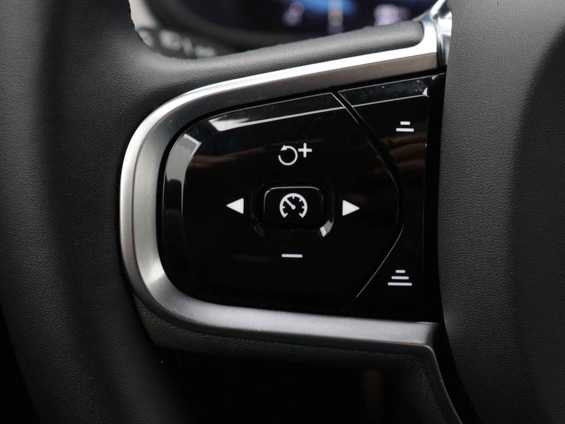 Volvo V90 2.0 T6 AWD Ultra Dark | Bowers & Wilkins | Trekhaak - 18/35