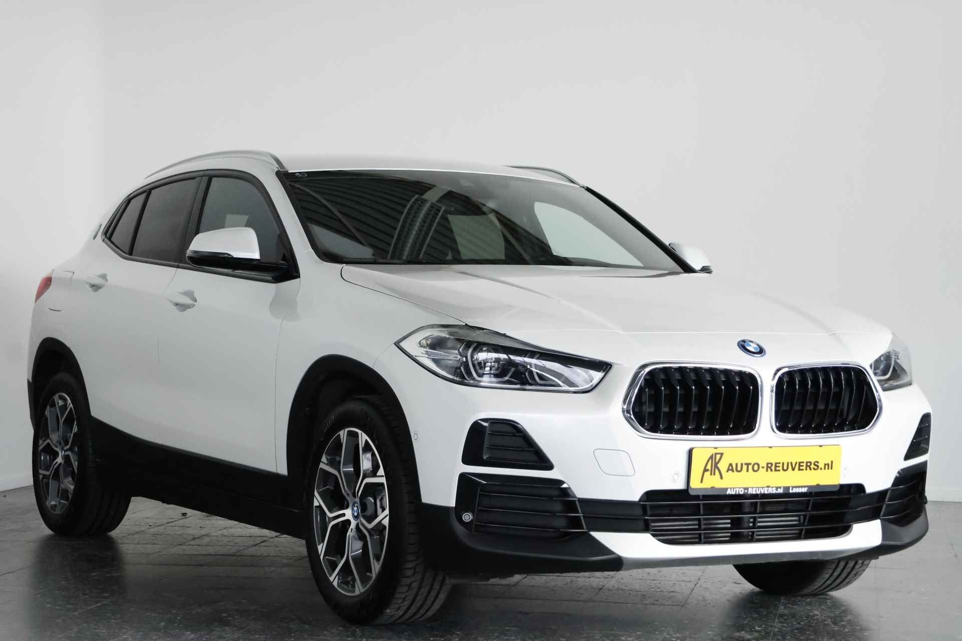 BMW X2 xDrive25e Executive / LED / Navi / Pilot assist / Camera - 5/32