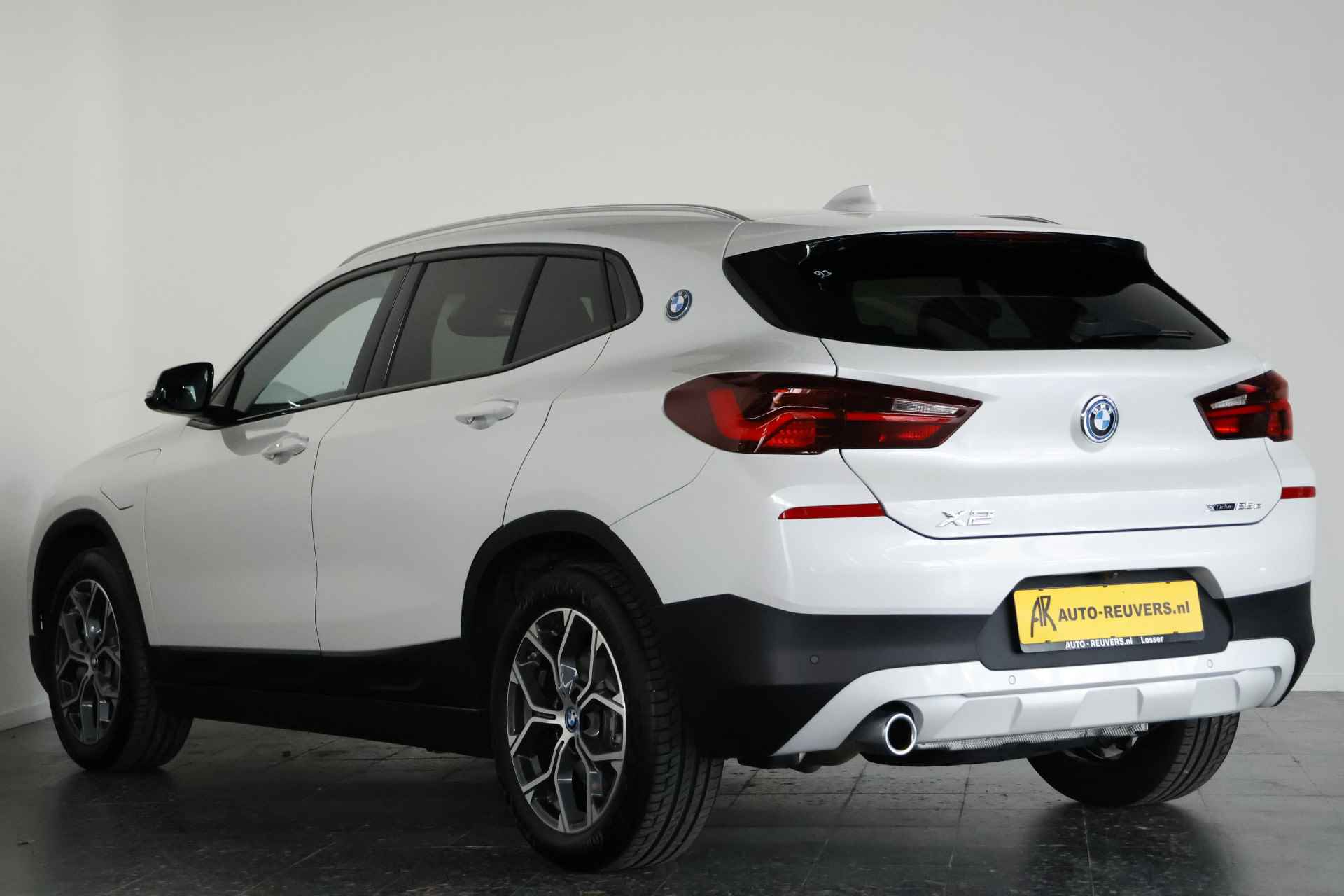 BMW X2 xDrive25e Executive / LED / Navi / Pilot assist / Camera - 6/32