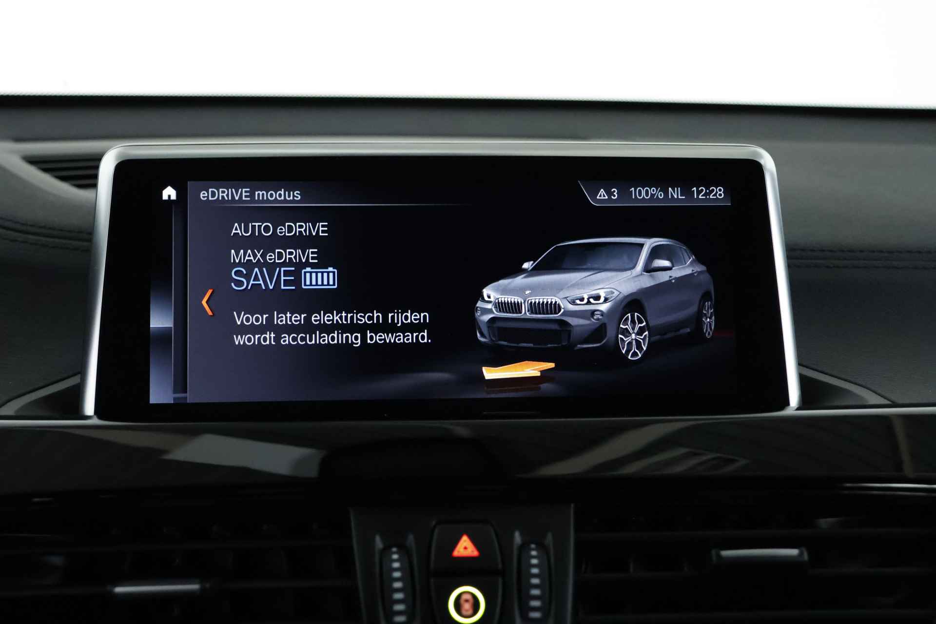 BMW X2 xDrive25e Executive / LED / Navi / Pilot assist / Camera - 22/32