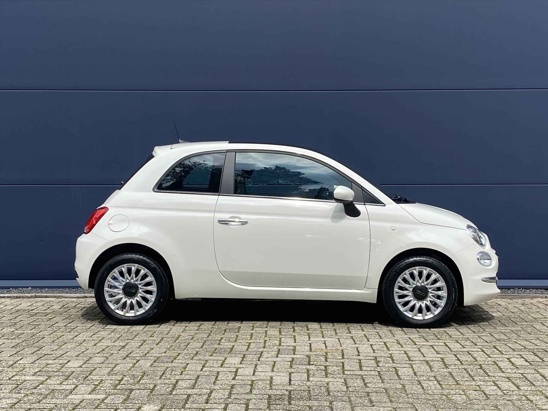 Fiat 500 1.0 70pk Dolcevita Finale Hybrid | Panorama Dak | Cruise Control | Parkeersensoren Achter | AppleCarplay/AndroidAuto | Uit voorraad leverbaar! - 4/33