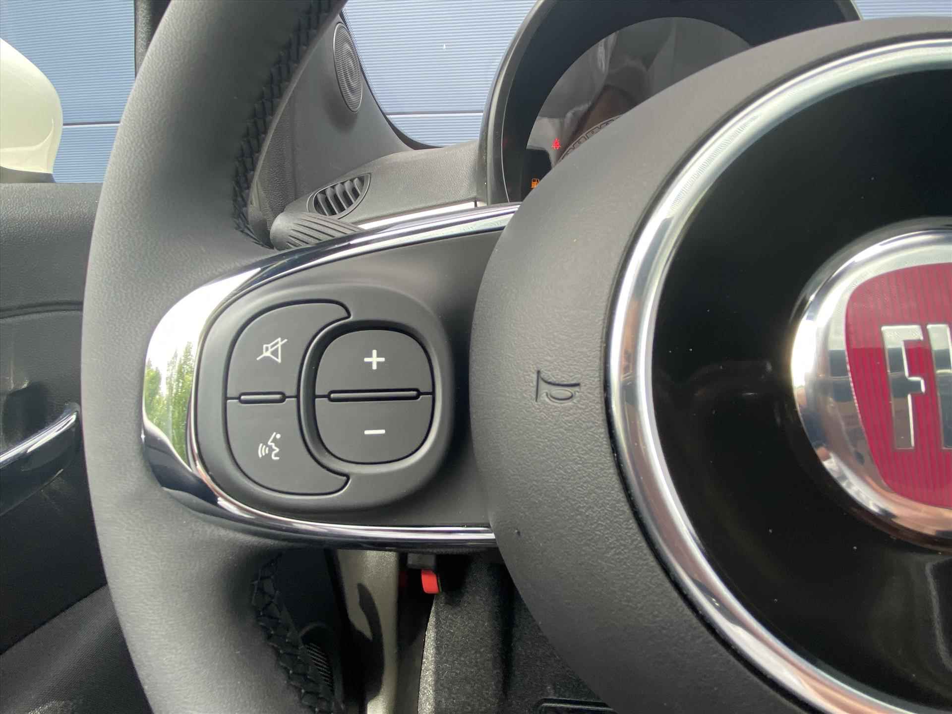 Fiat 500 1.0 70pk Dolcevita Finale Hybrid | Panorama Dak | Cruise Control | Parkeersensoren Achter | AppleCarplay/AndroidAuto | Uit voorraad leverbaar! - 16/33
