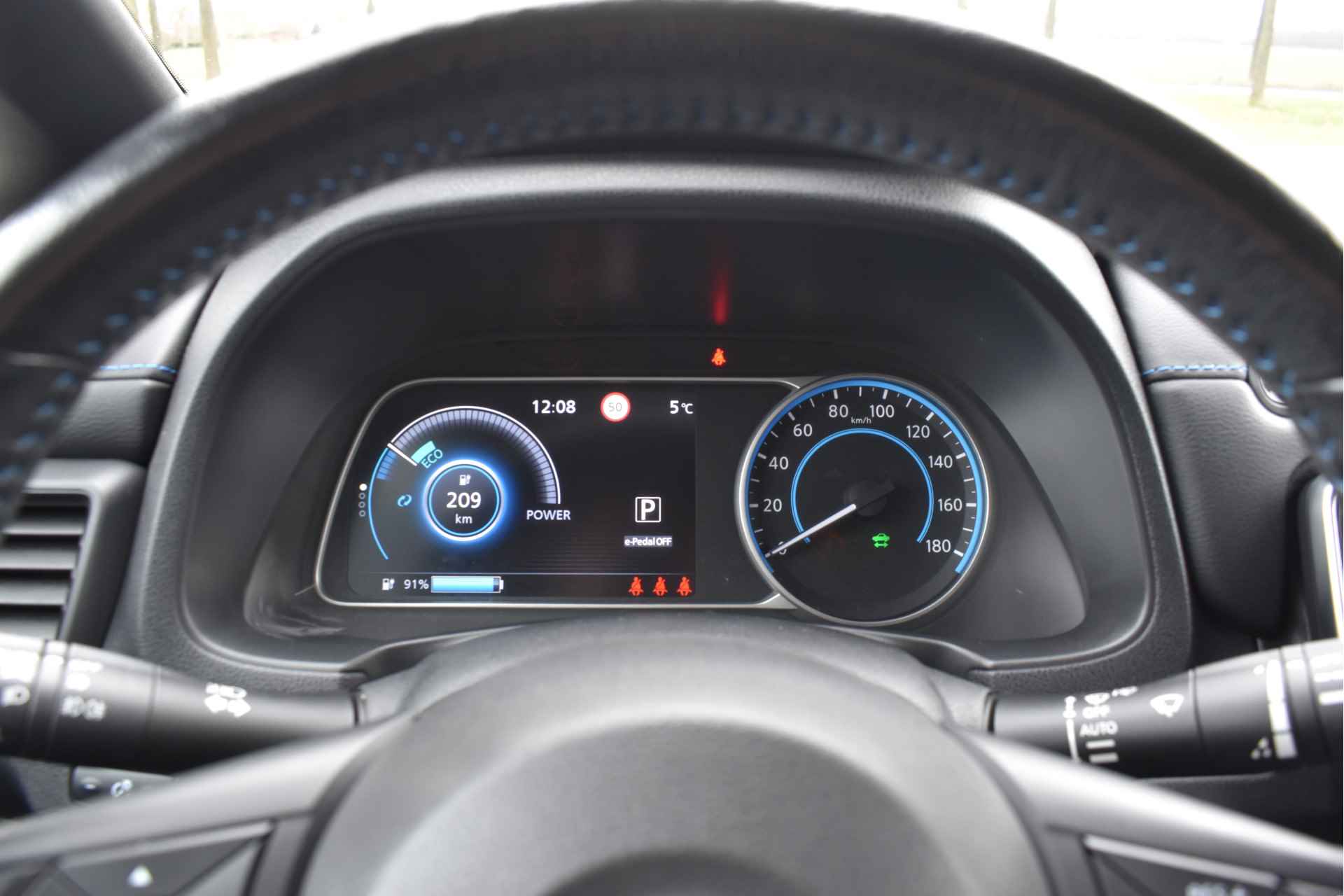 Nissan Leaf Tekna 40 kWh / € 2.000,00 Subsidie* / Pro-Pilot / Bose / Leder / Apple Carplay - 23/73