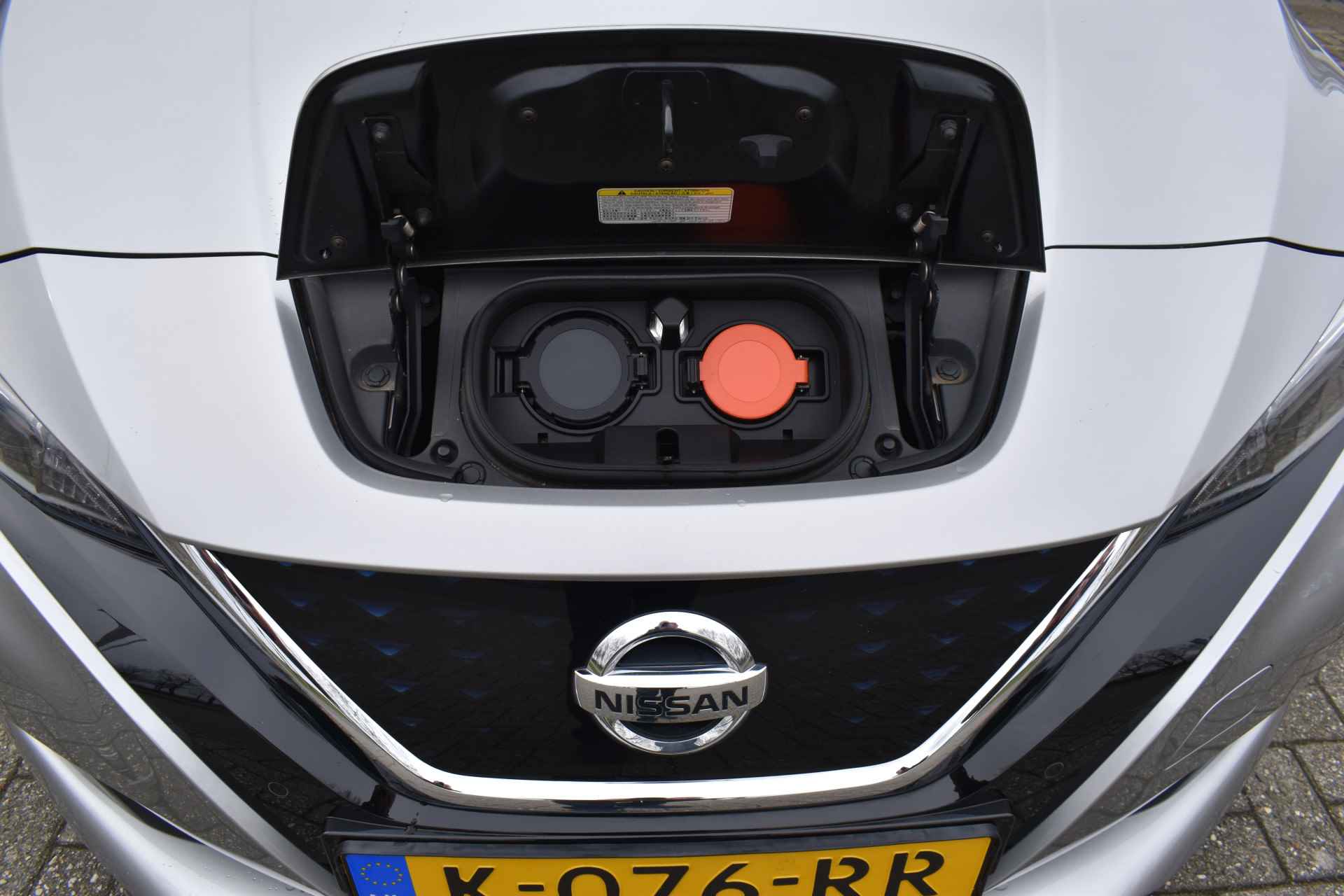 Nissan Leaf Tekna 40 kWh / € 2.000,00 Subsidie* / Pro-Pilot / Bose / Leder / Apple Carplay - 37/73