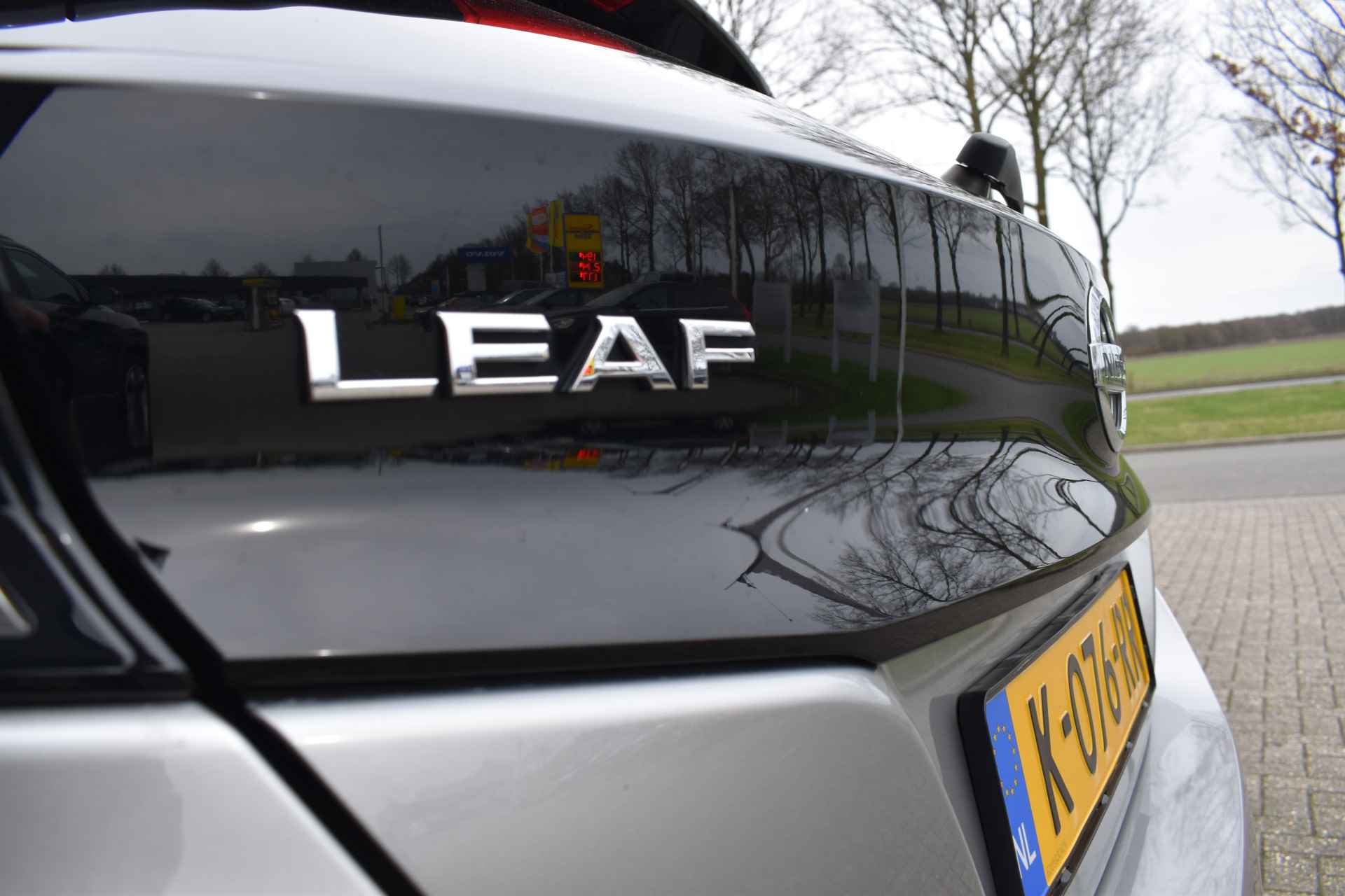 Nissan Leaf Tekna 40 kWh / € 2.000,00 Subsidie* / Pro-Pilot / Bose / Leder / Apple Carplay - 72/73