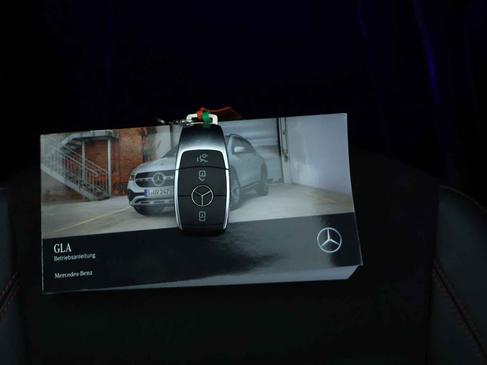 Mercedes-Benz GLA 250 e AMG Plug-In Hybride | AMG Line | Night Pakket | Achteruitrijcamera | Spiegelpakket | LED Koplampen | Inclusief 24 maanden MB Certified garantie voor Europa. - 14/45