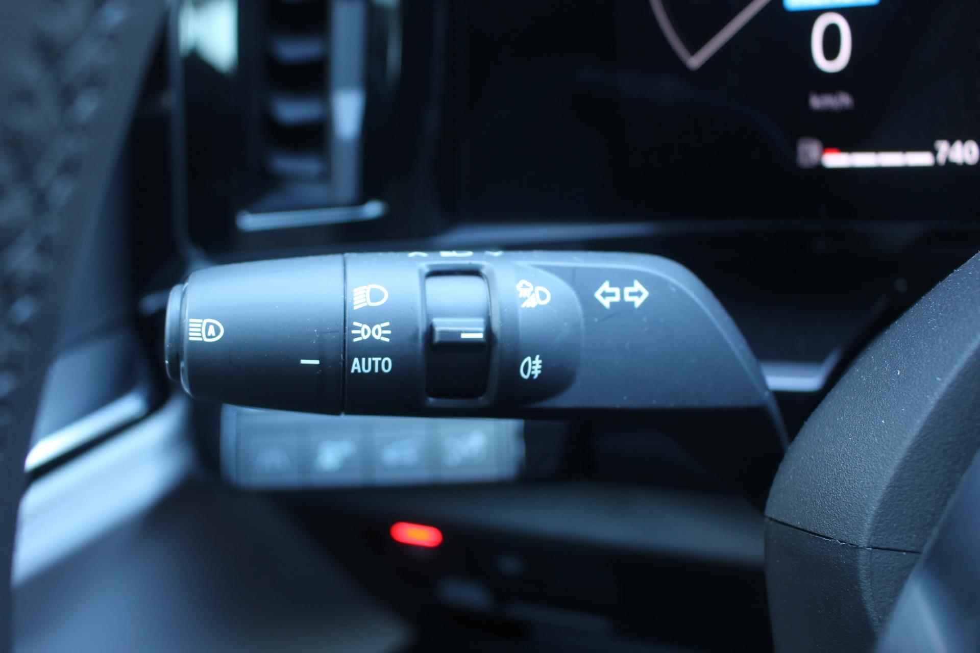 Renault Espace E-Tech Hybrid 200Pk iconic 7p. | Google Navigatie | Draadloze Carplay | Parkeersensoren & 360 Camera | Elektrische Stoelen met geheugen | Verwarmbare Stoelen en Stuur | 4-Control besturing | - 12/30