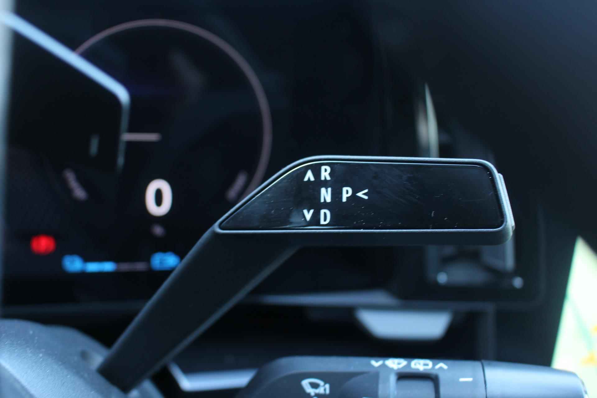 Renault Espace E-Tech Hybrid 200Pk iconic 7p. | Google Navigatie | Draadloze Carplay | Parkeersensoren & 360 Camera | Elektrische Stoelen met geheugen | Verwarmbare Stoelen en Stuur | 4-Control besturing | - 15/30