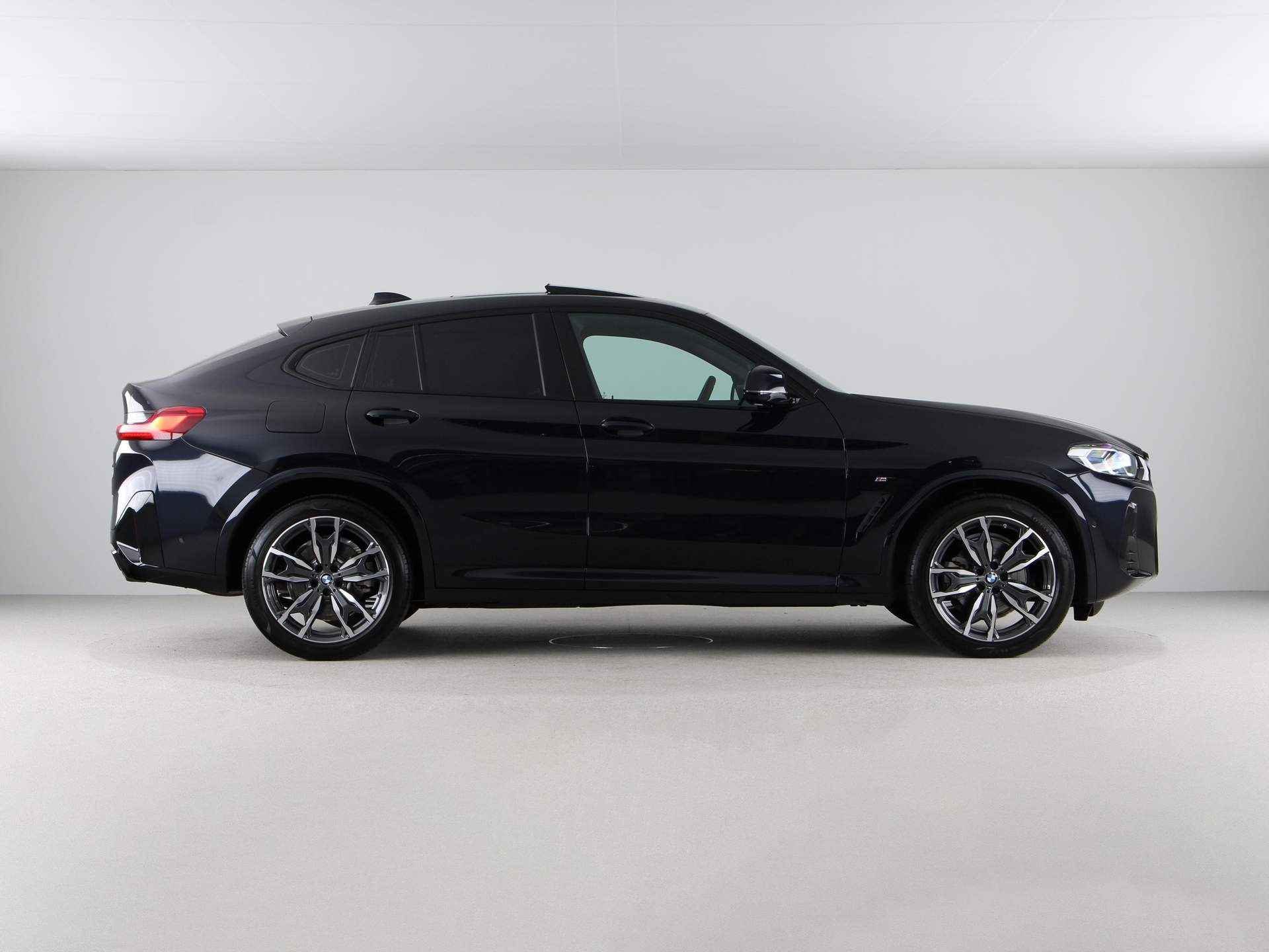 BMW X4 xDrive20i M-Sport - 9/25