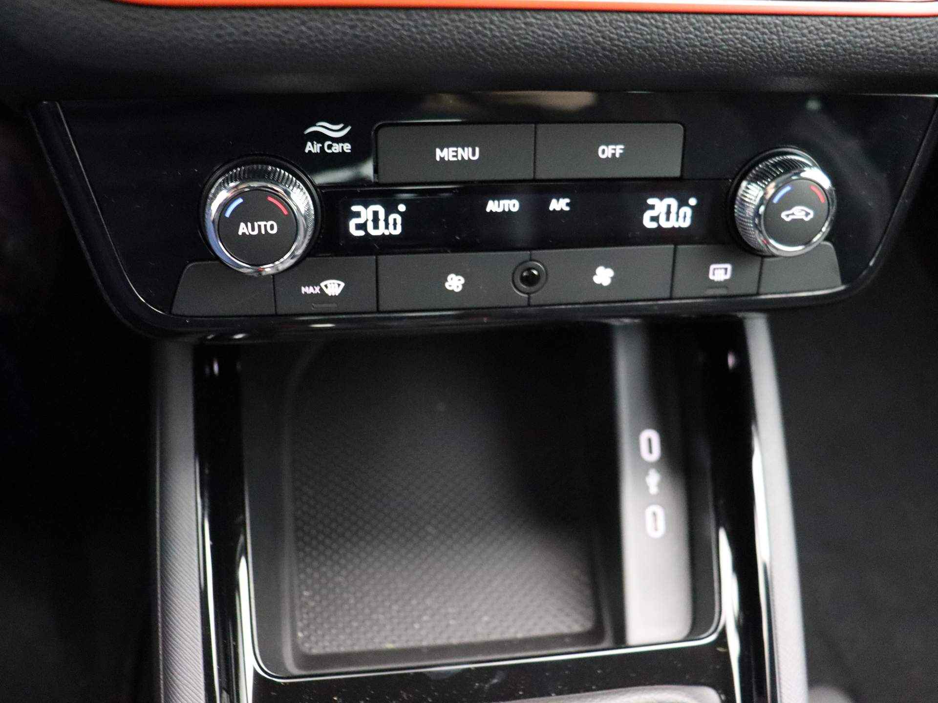 Škoda Kamiq Monte Carlo 1.0 TSI 115pk DSG Automaat Panoramadak, Achteruitrijcamera, Airco, DAB, LED matrix koplampen, Adaptive cruise control, Elektrische achterklep, Parkeersensoren - 38/41