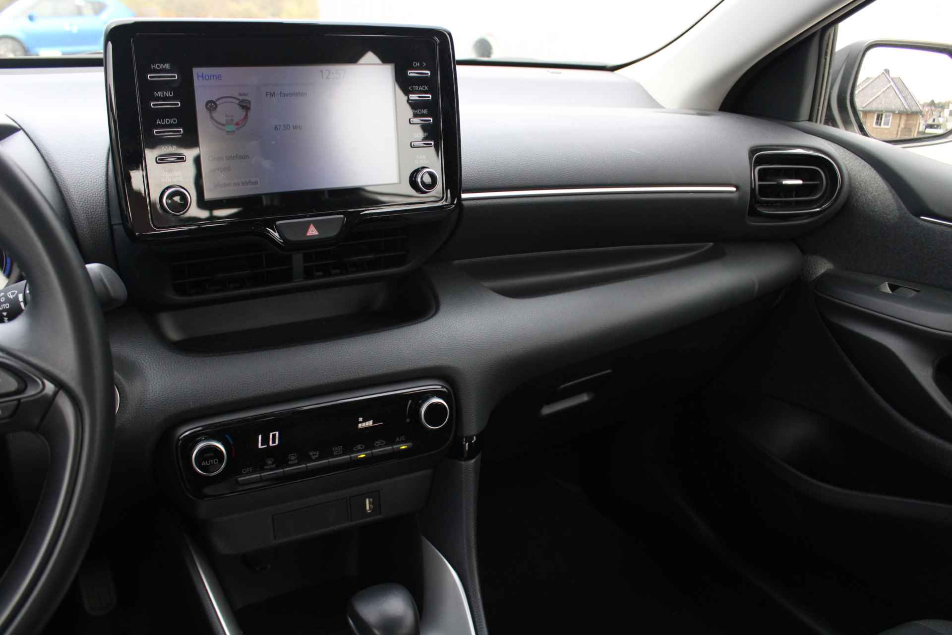 Toyota Yaris 1.5 Hybrid Dynamic Automaat Achteruitrijcamera, Adaptieve Cruise Control, Apple Carplay/Android Auto - 20/37