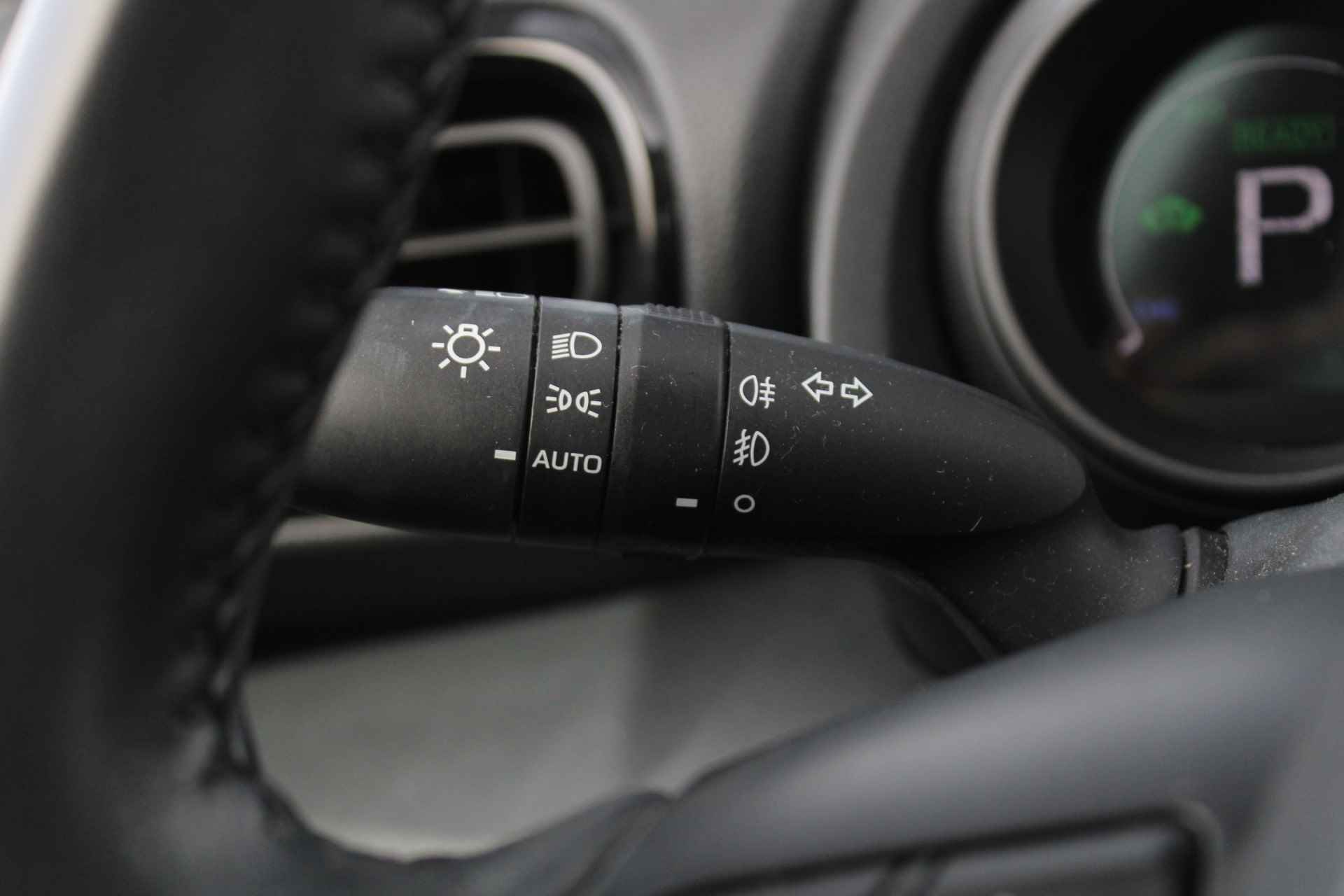 Toyota Yaris 1.5 Hybrid Dynamic Automaat Achteruitrijcamera, Adaptieve Cruise Control, Apple Carplay/Android Auto - 31/37