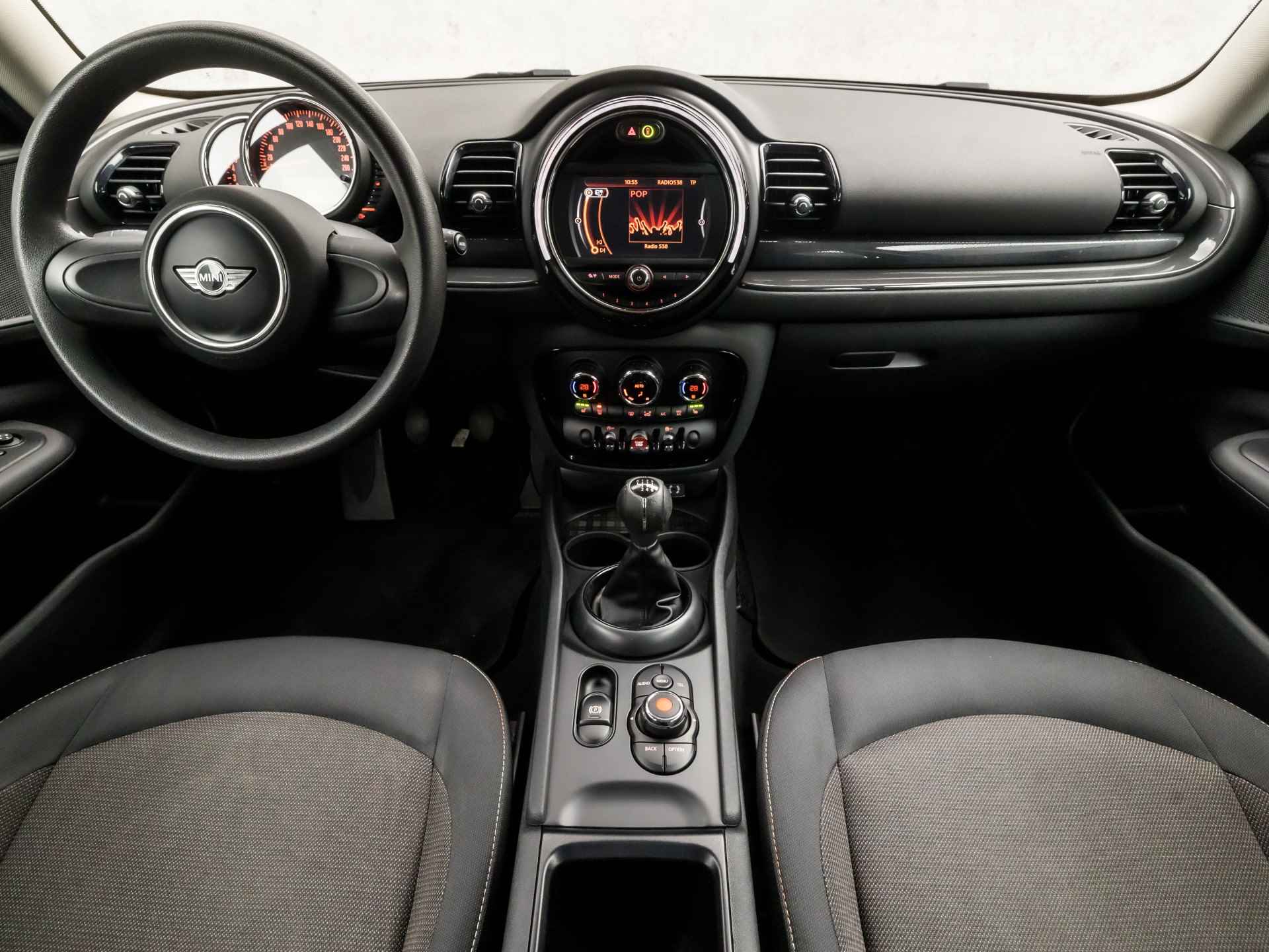 MINI Clubman 1.5 Cooper (SCHERM, CLIMATE, STOELVERWARMING, SPORTSTOELEN, CRUISE, PARKEERSENSOREN, NIEUWE APK, NIEUWSTAAT) - 6/35