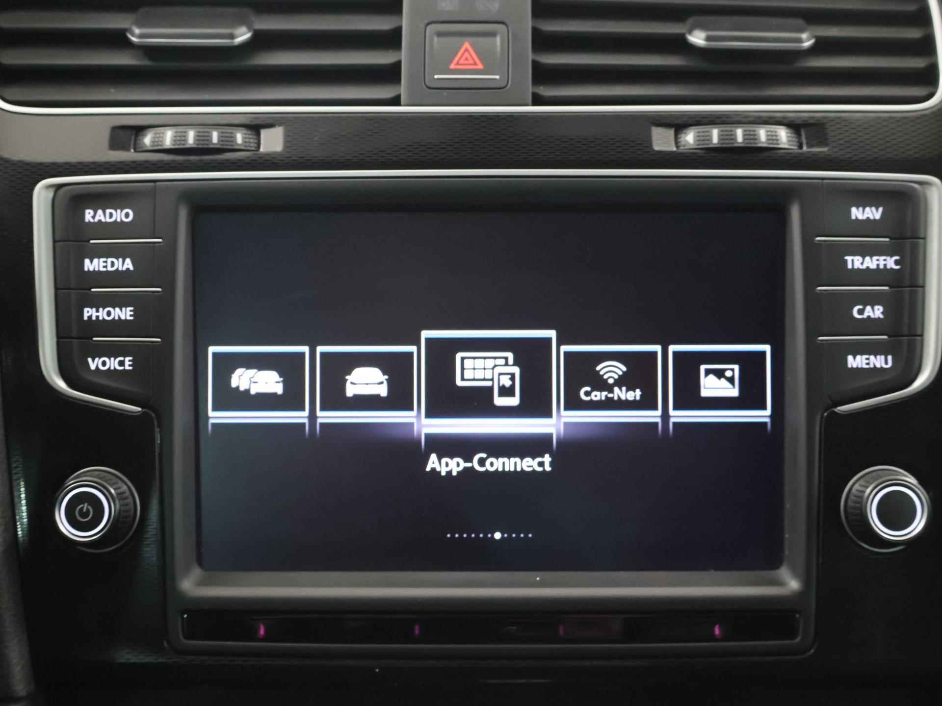 Volkswagen Golf 1.4 TSI GTE Connected Series | Panoramadak | Navigatie | Climate Control | Parkeersensoren | Cruise Control | - 22/46