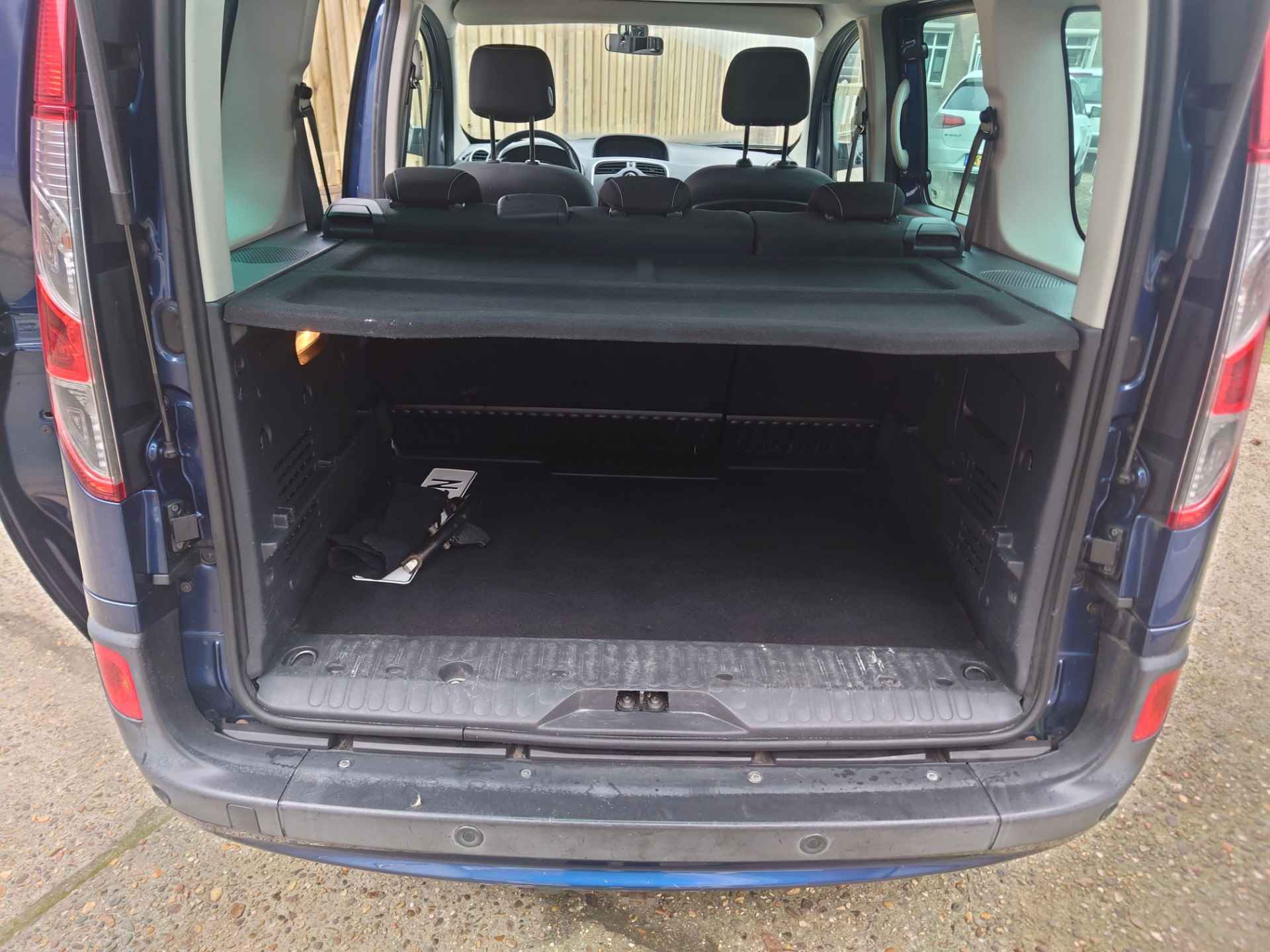 Renault Kangoo Family 1.2 TCe Limited Start&Stop, Dealer onderhouden, Eerste eigenaar, Airco, 2 schuifdeuren - 12/25