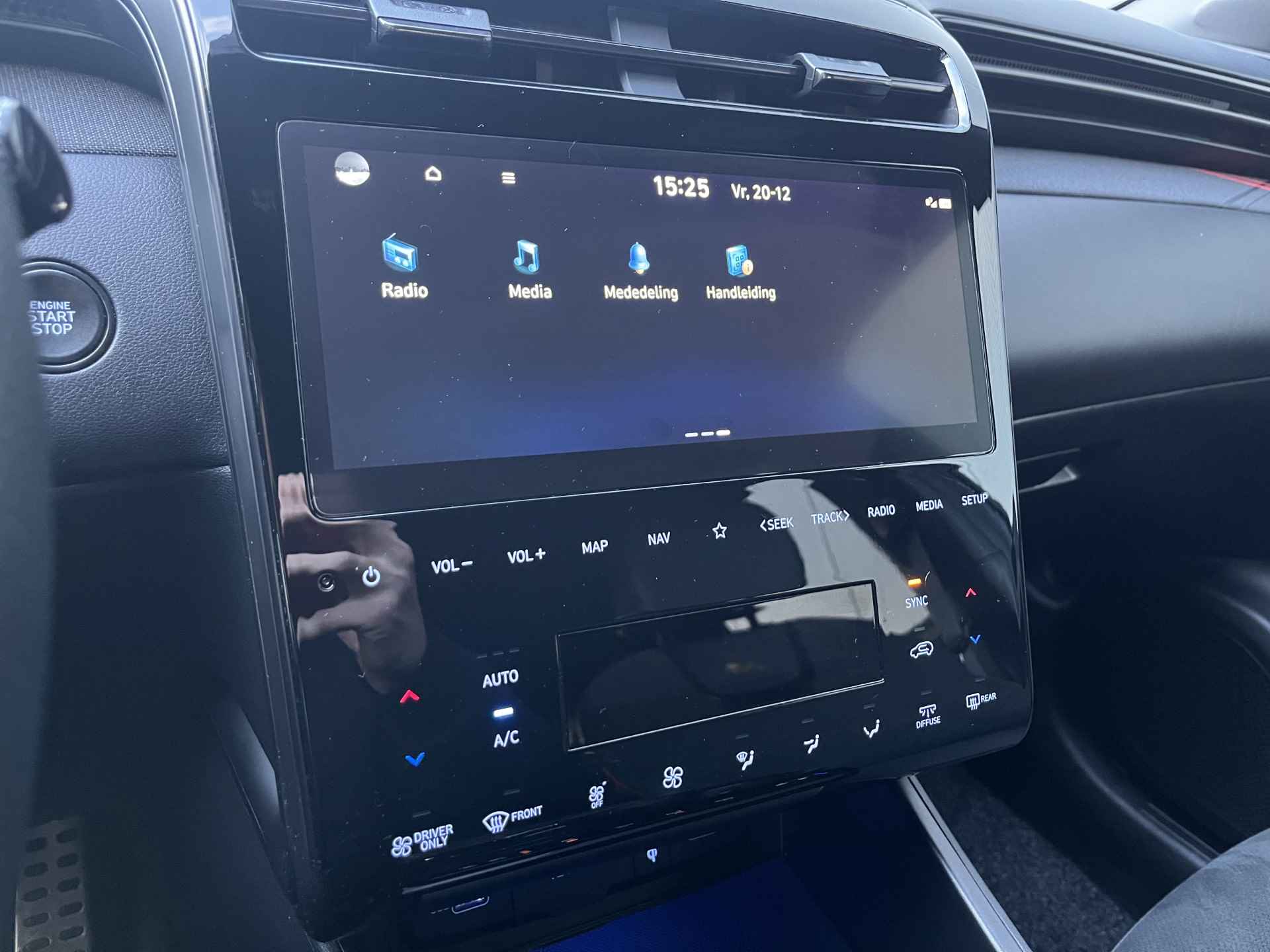 Hyundai Tucson 1.6 T-GDI HEV 230pk N-Line Automaat | Carplay | Climate | Keyless | Trekhaak | Navigatie | Elek. Klep | Full - Led | 360 Camera - 33/41