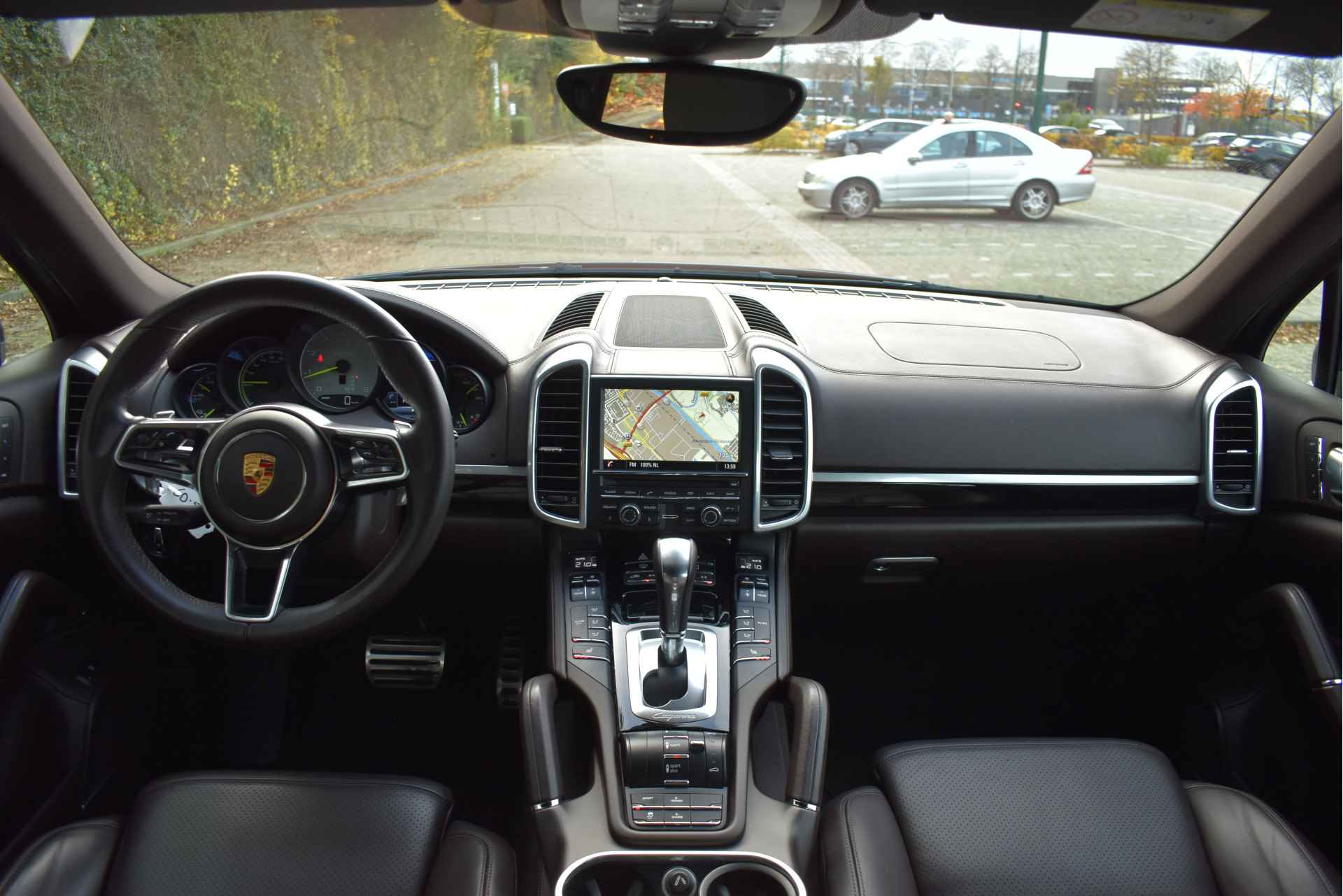 Porsche Cayenne 3.0 S E-Hybrid 416 PK | NL-Auto | Mem.stoelen | Navi | Luchtvering | Vol Leder | Full LED - 14/65