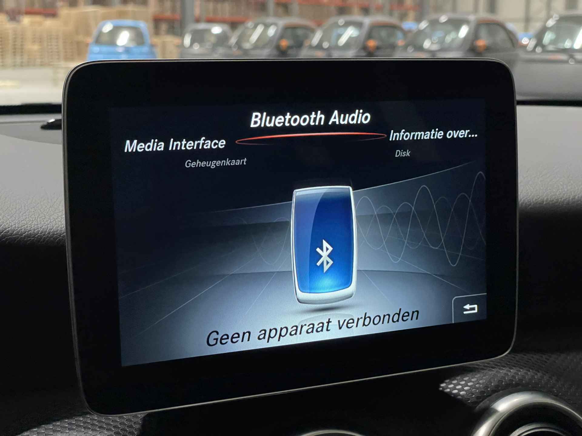 Mercedes-Benz A-Klasse 180 AMG Business Solution | Camera | Carplay | Stoelverwarming | LED | Cruise Control | LM Velgen | - 12/33