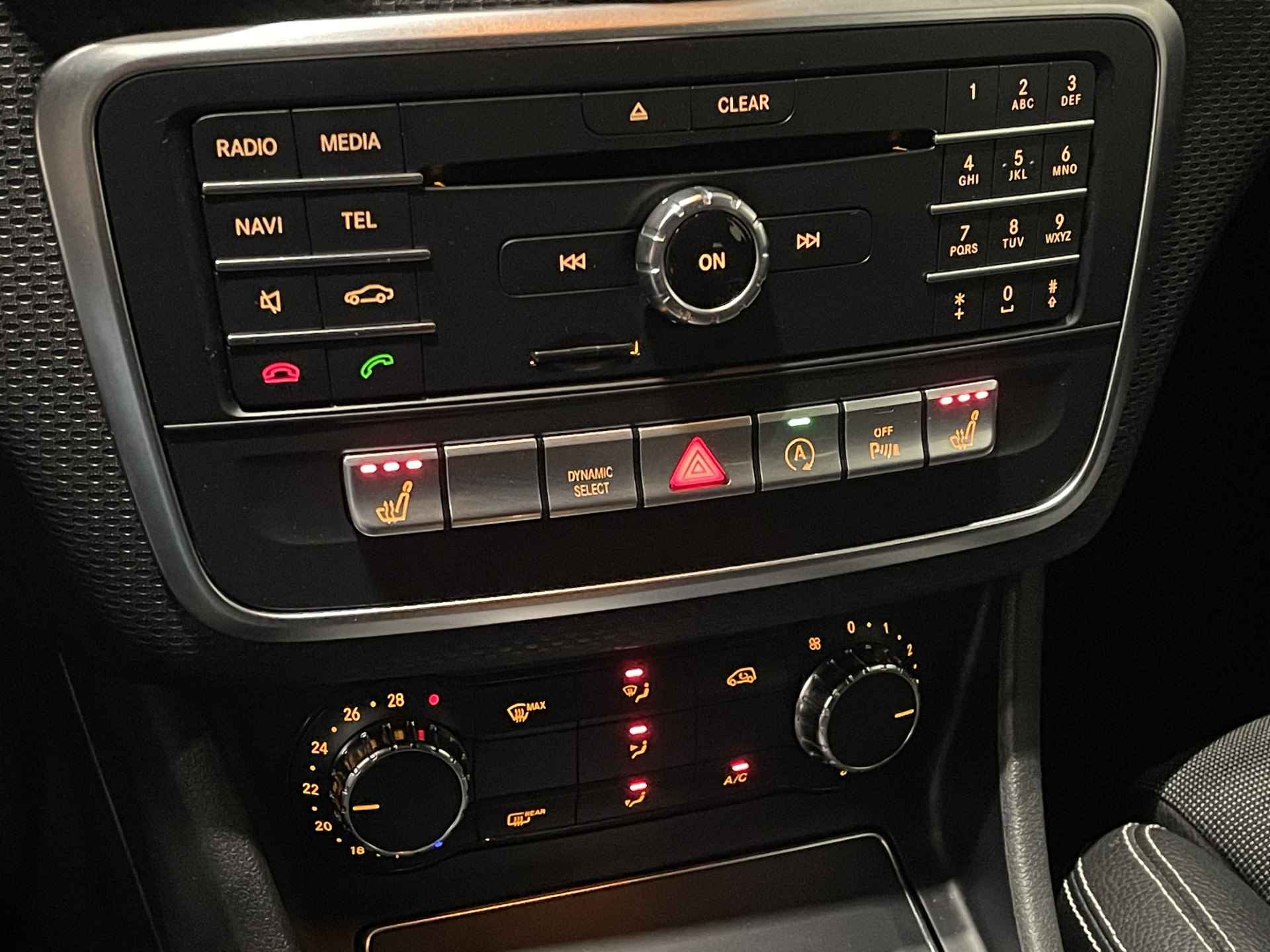 Mercedes-Benz A-Klasse 180 AMG Business Solution | Camera | Carplay | Stoelverwarming | LED | Cruise Control | LM Velgen | - 14/33