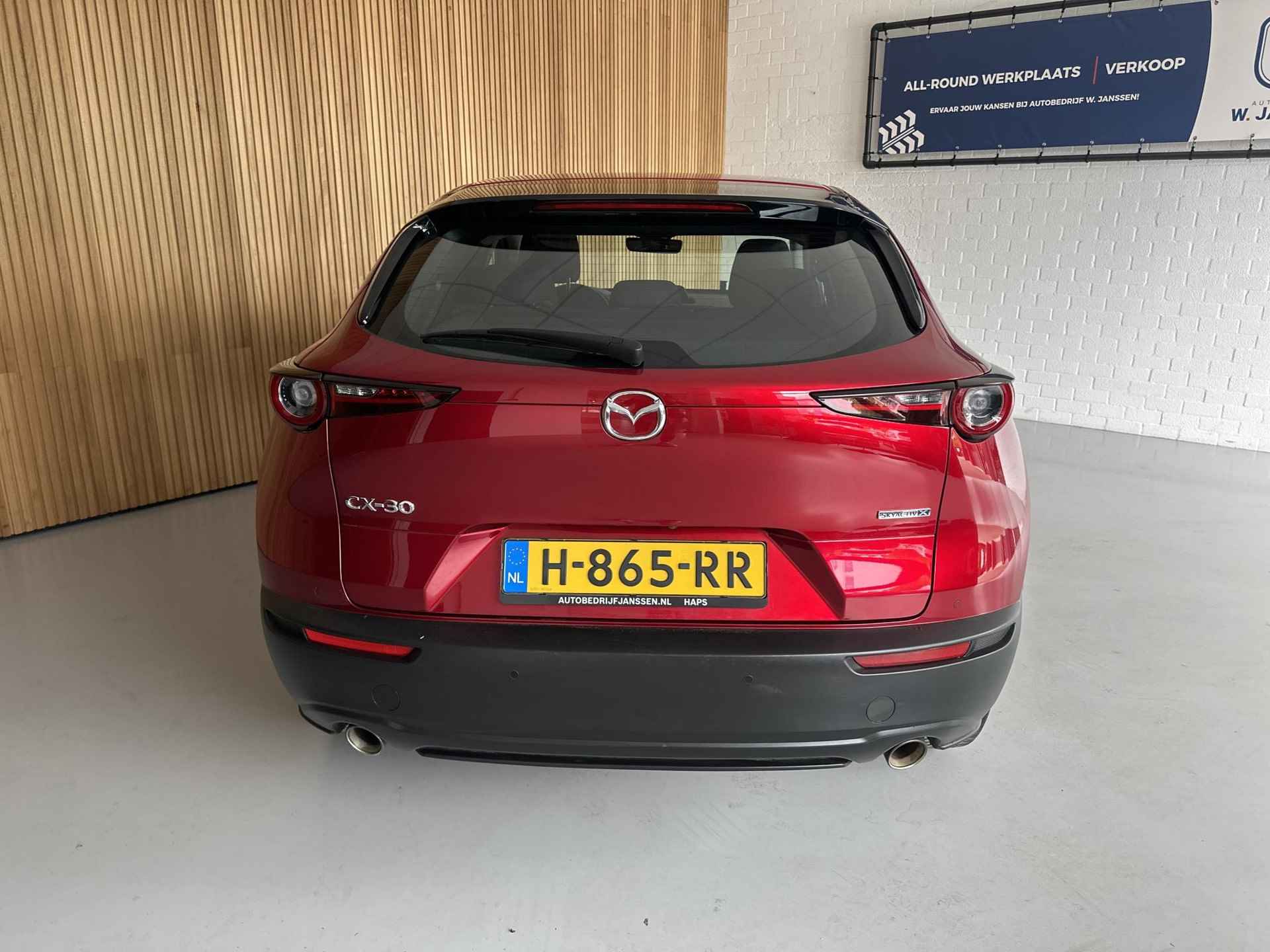 Mazda CX-30 2.0 e-SkyActiv-X M Hybrid Comfort Head-up | Navigatie | Stuurverwarming - 23/26